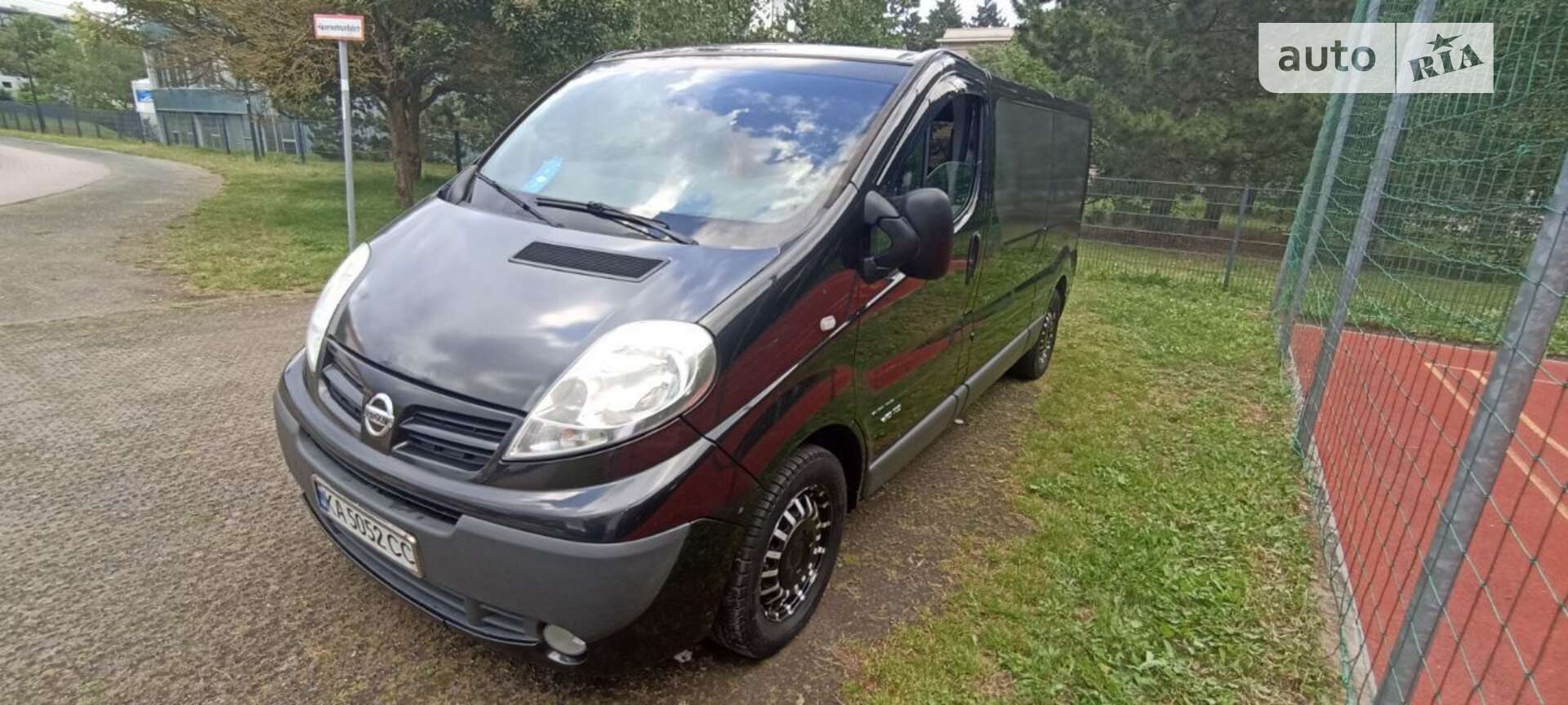 NISSAN PRIMASTAR 2011