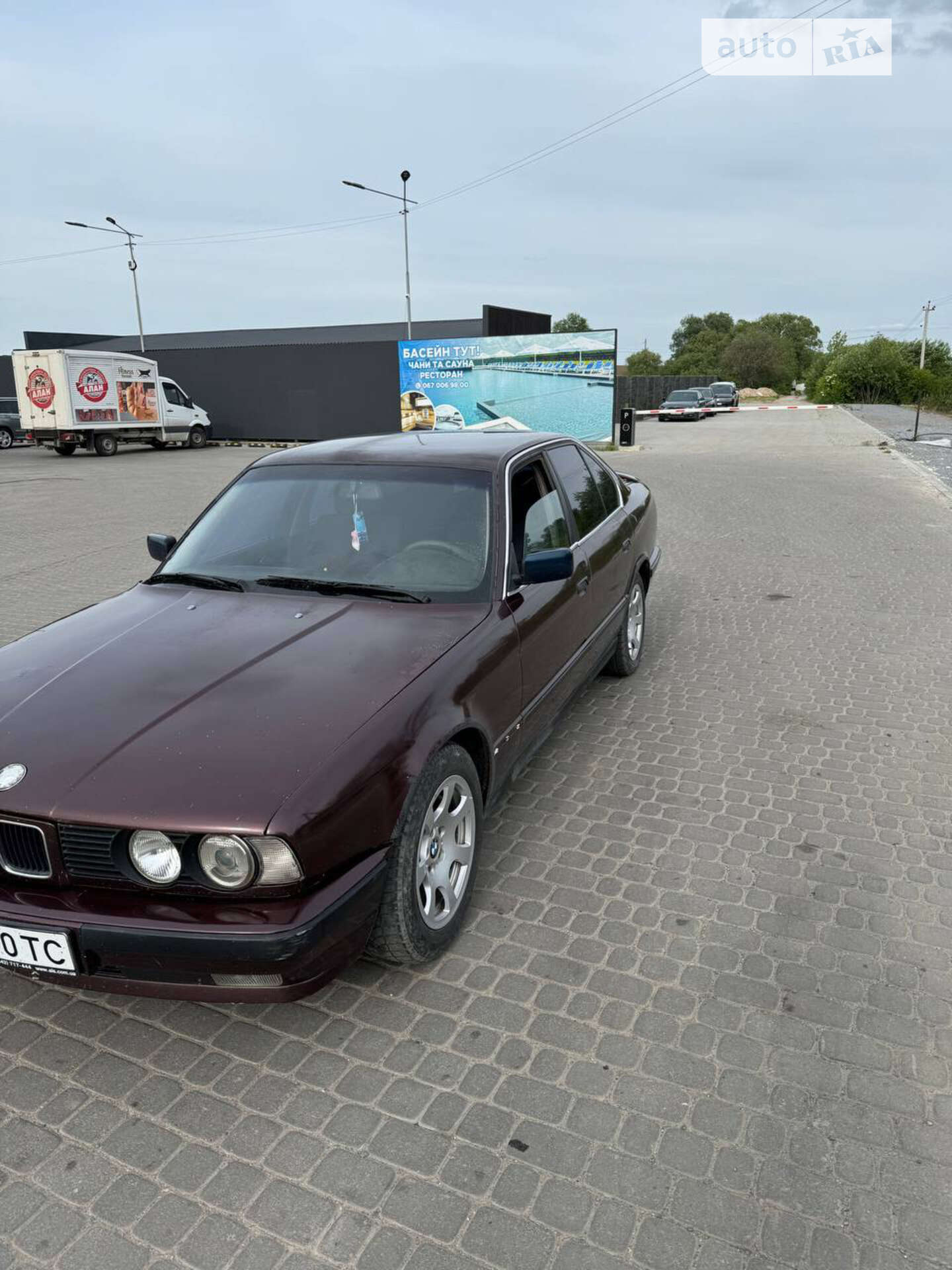 BMW 520I