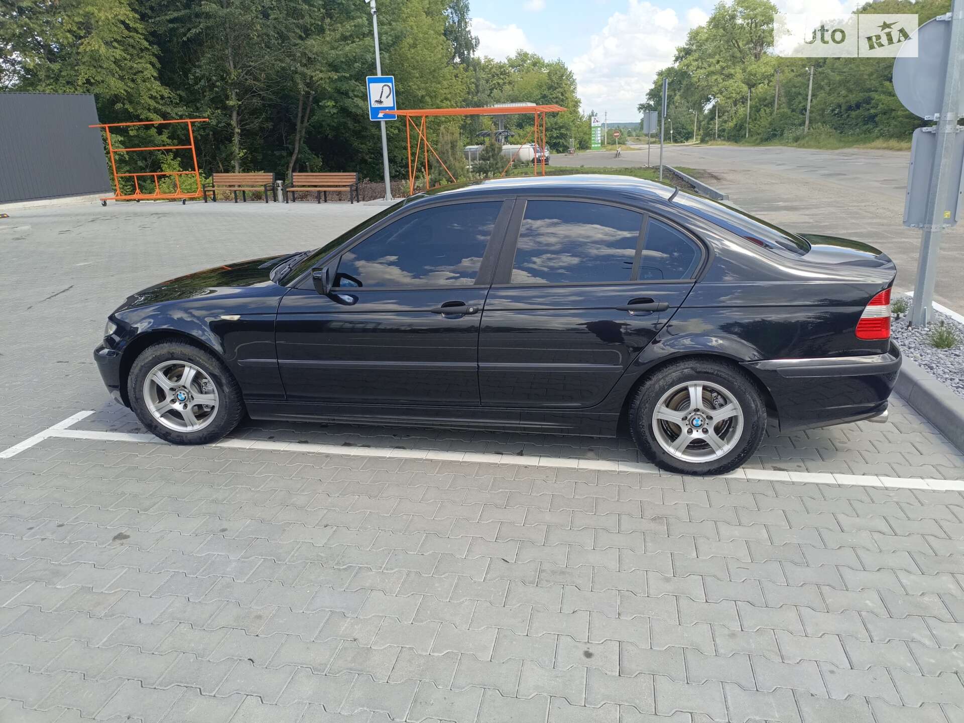 BMW 3 Series 2004