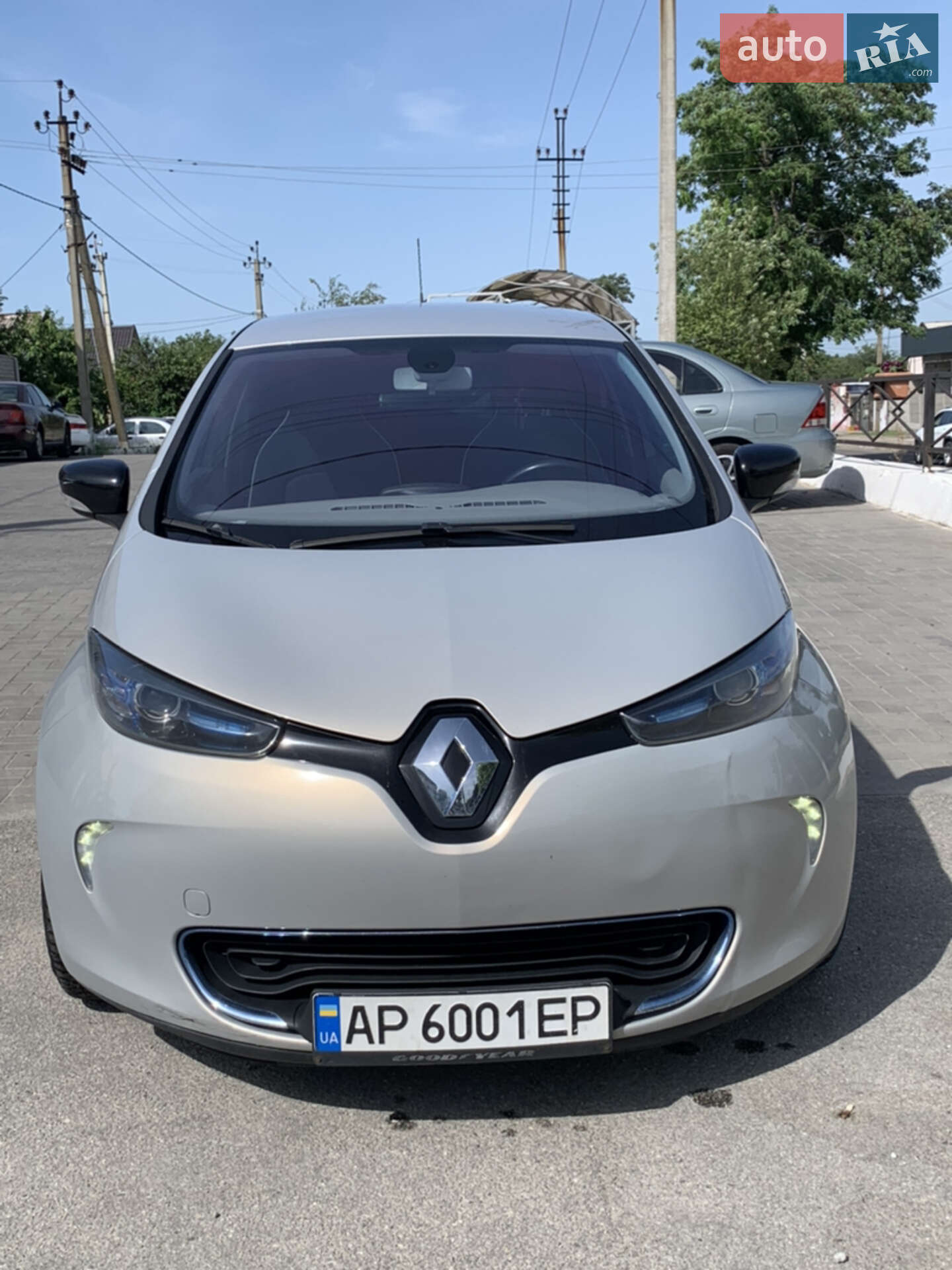 RENAULT ZOE 2013