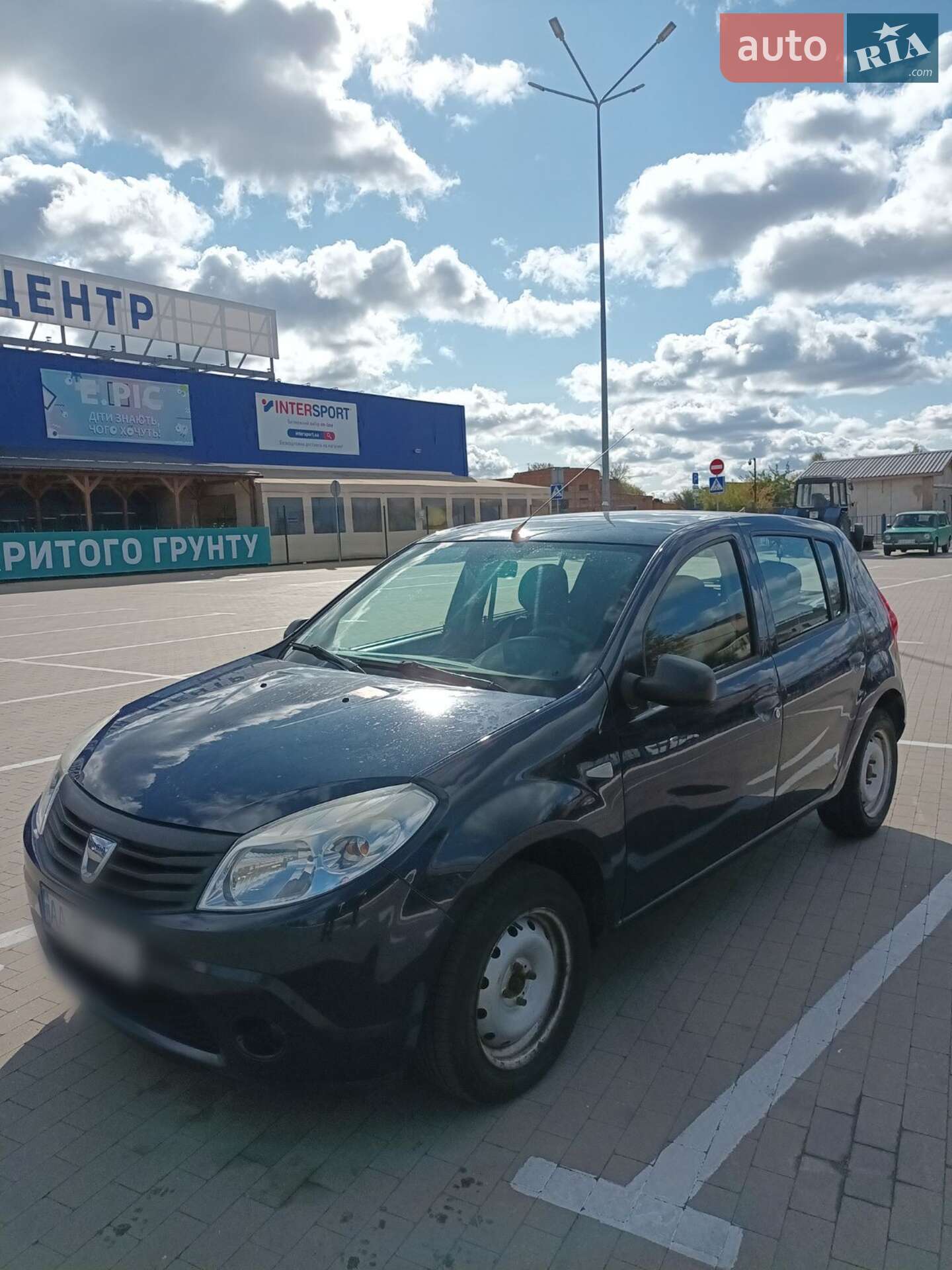 DACIA SANDERO 2012