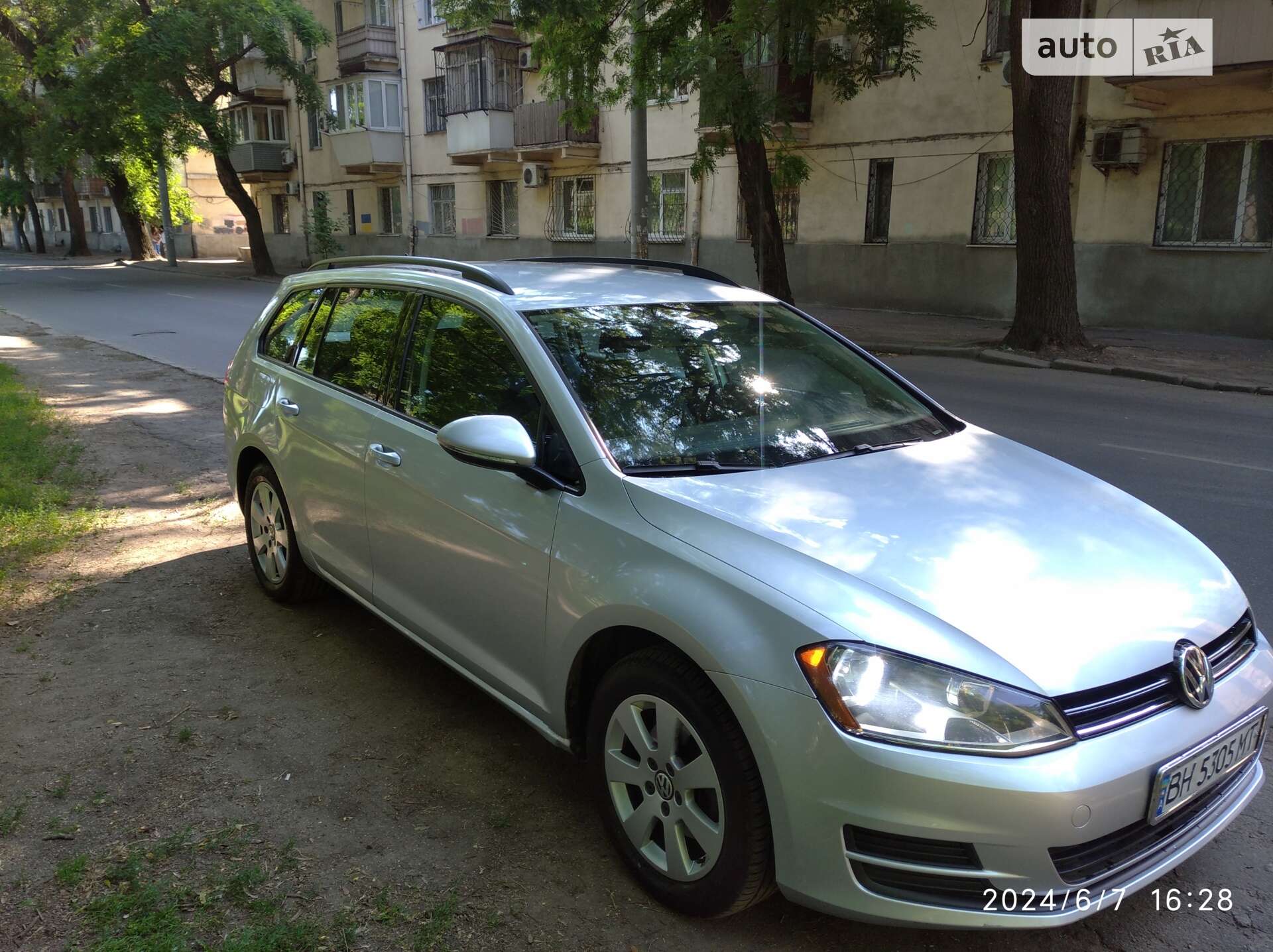 VOLKSWAGEN GOLF 2015