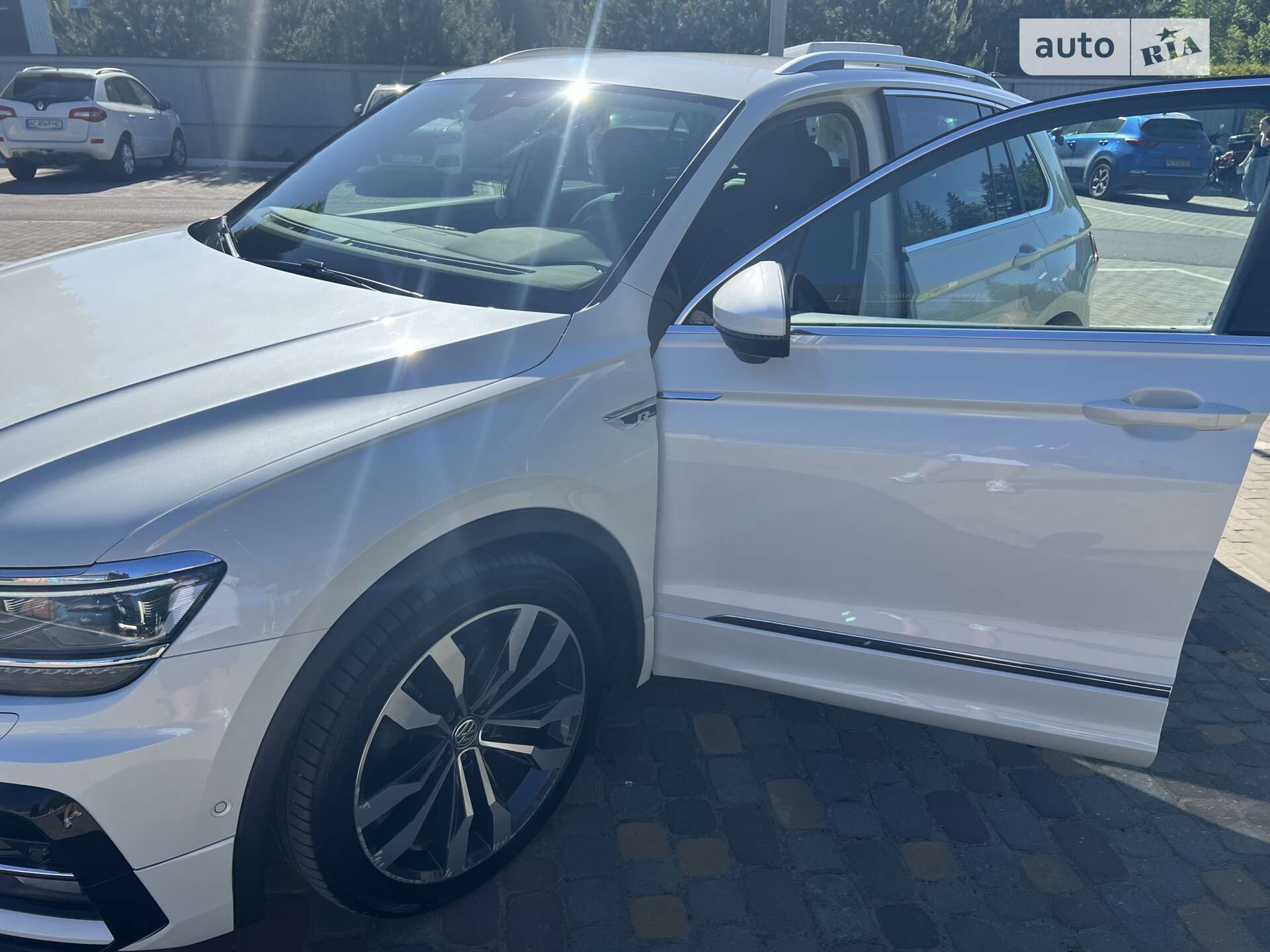 VOLKSWAGEN TIGUAN 2019