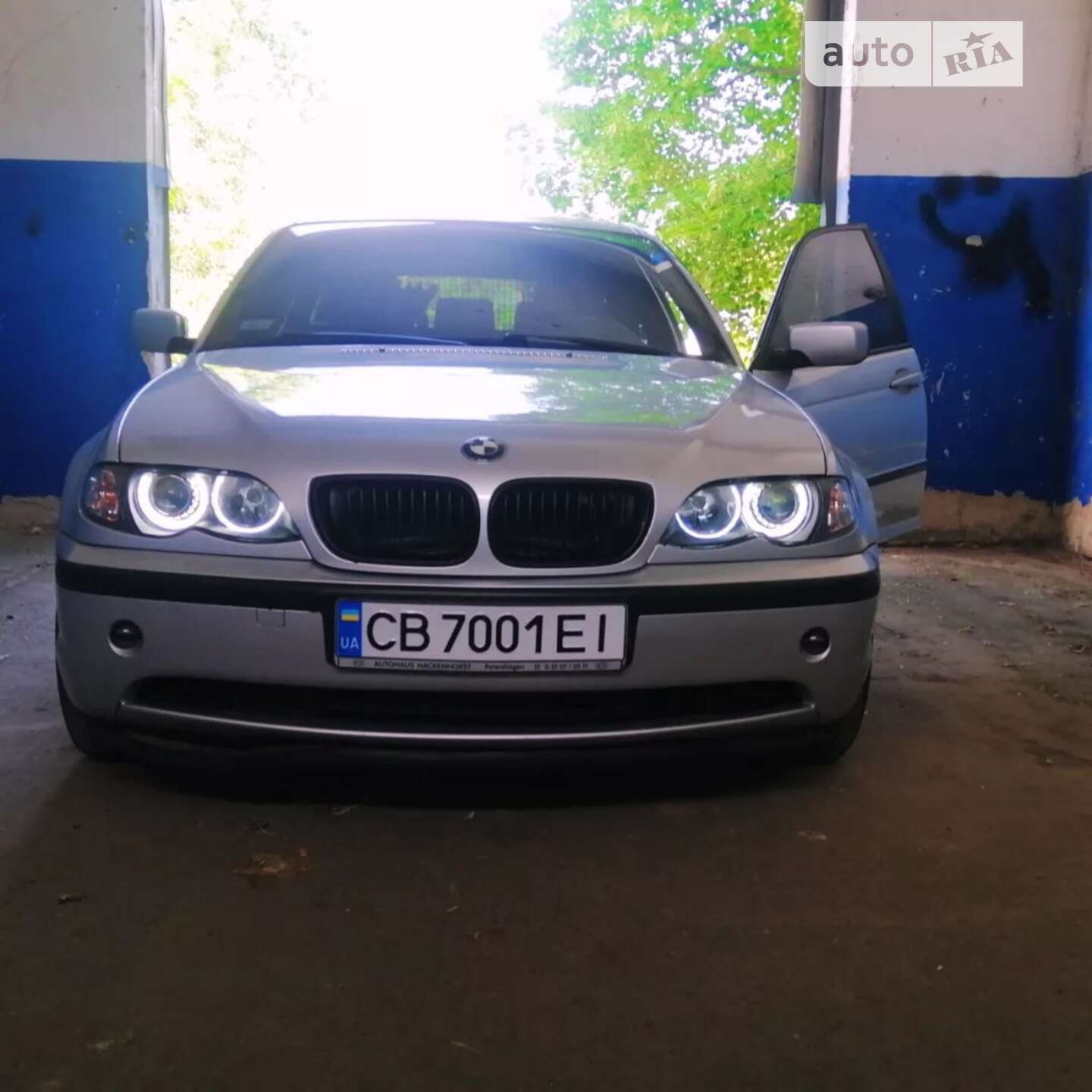 Головне фото звіту автомобіля BMW 320D 2002