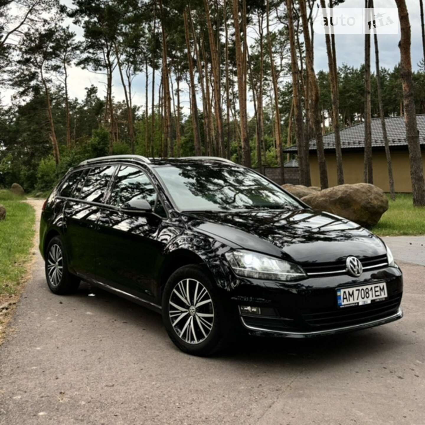 VOLKSWAGEN GOLF 2016