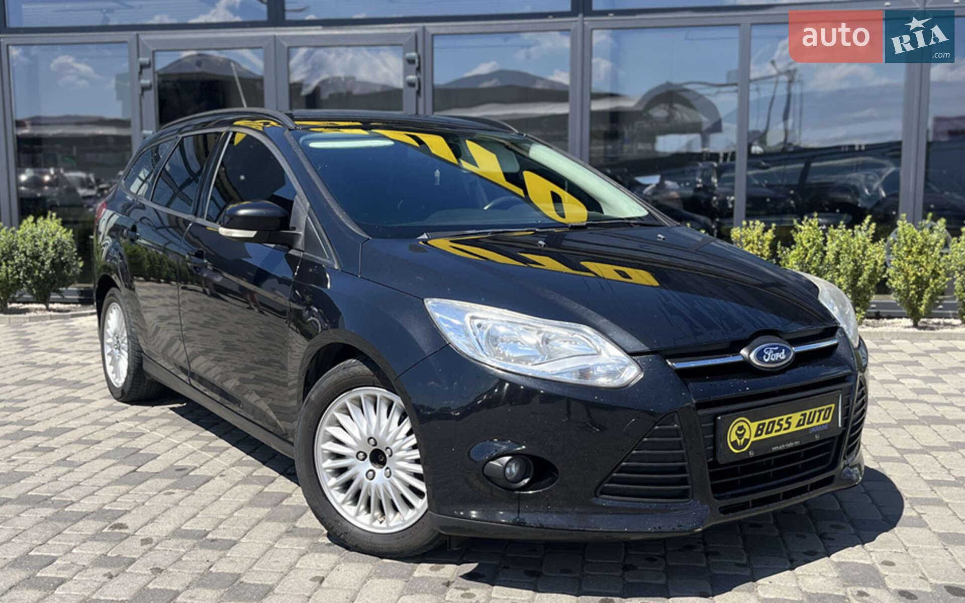 Головне фото звіту автомобіля FORD FOCUS 2012