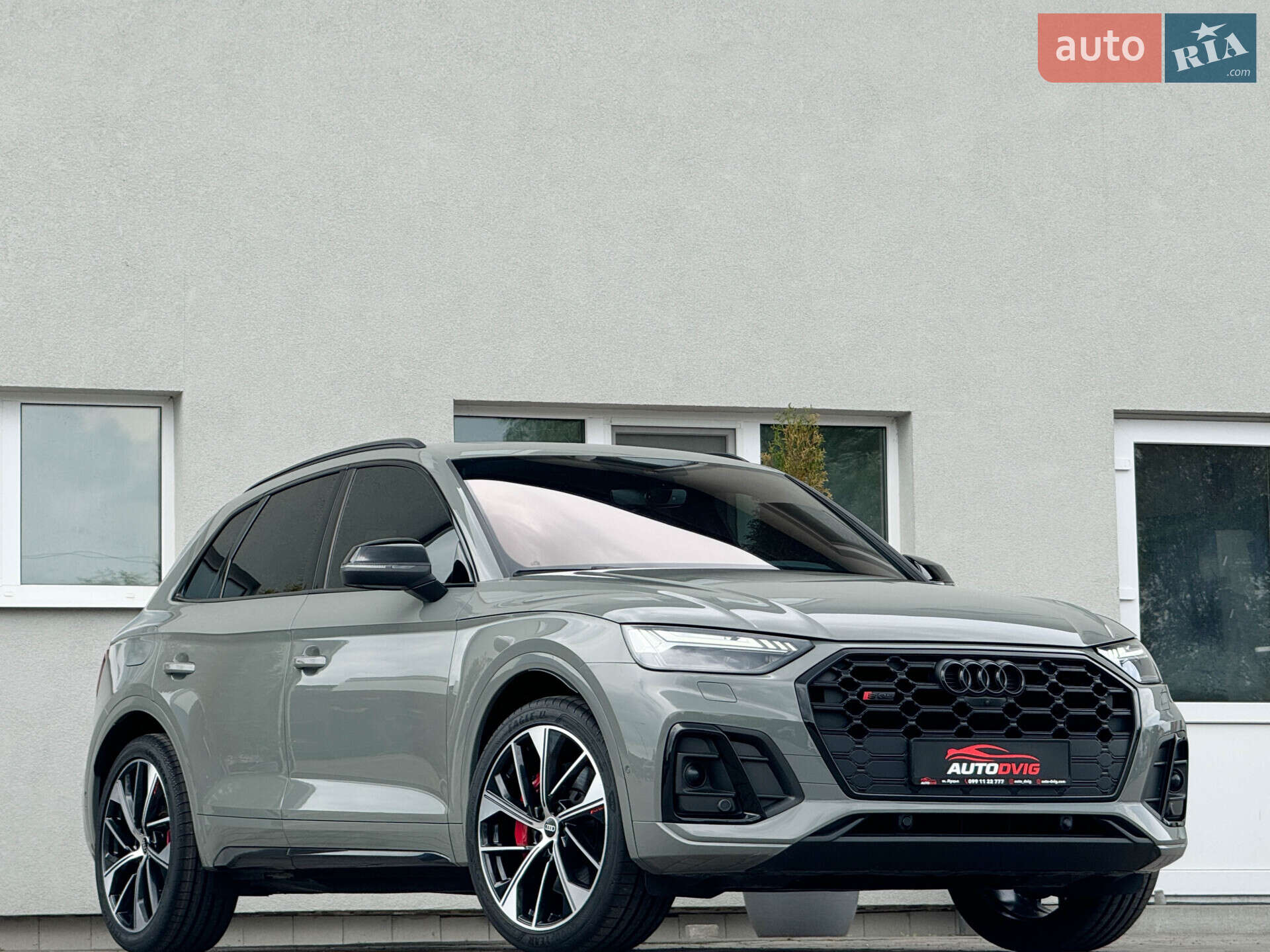 Головне фото звіту автомобіля AUDI SQ5 2021