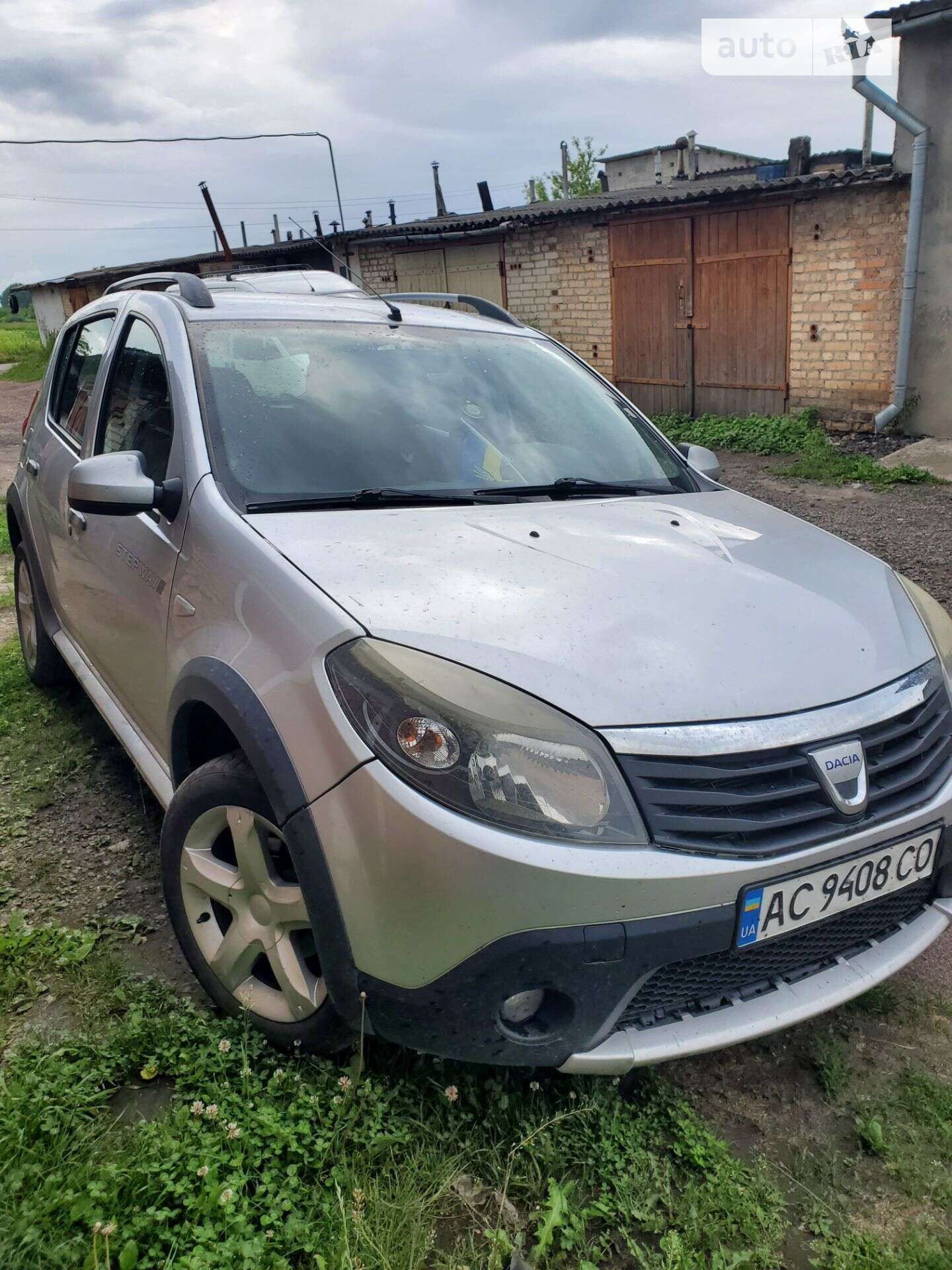 Головне фото звіту автомобіля DACIA SANDERO 2010