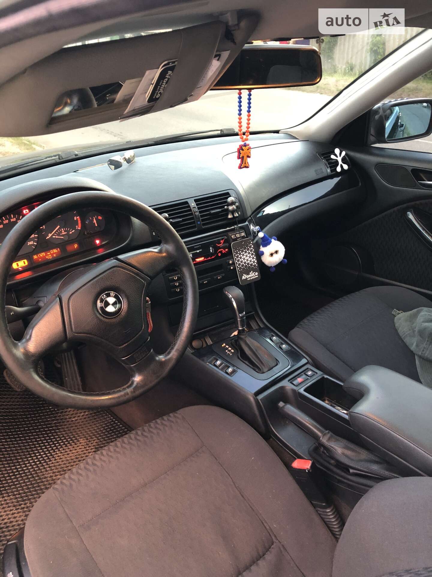Головне фото звіту автомобіля BMW 320I 1999