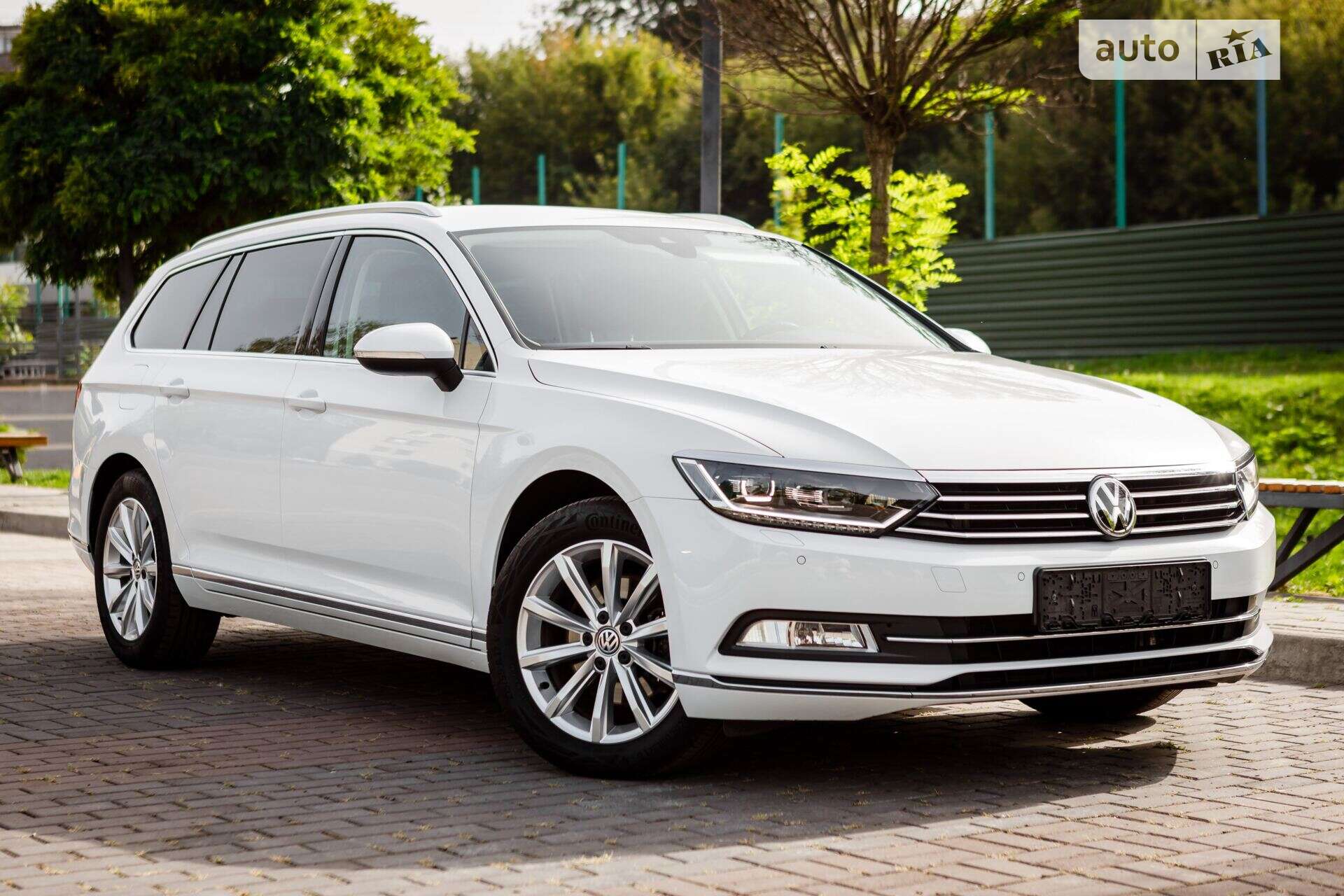 VOLKSWAGEN PASSAT 2018