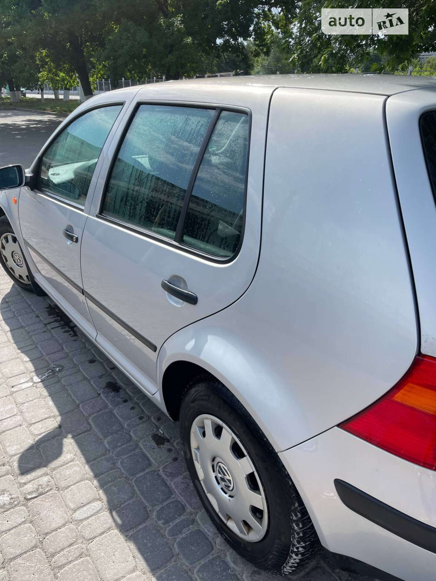 VOLKSWAGEN GOLF 1997