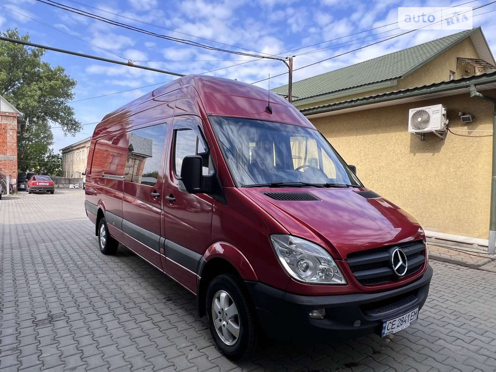 MERCEDES-BENZ SPRINTER 319 CDI 2011