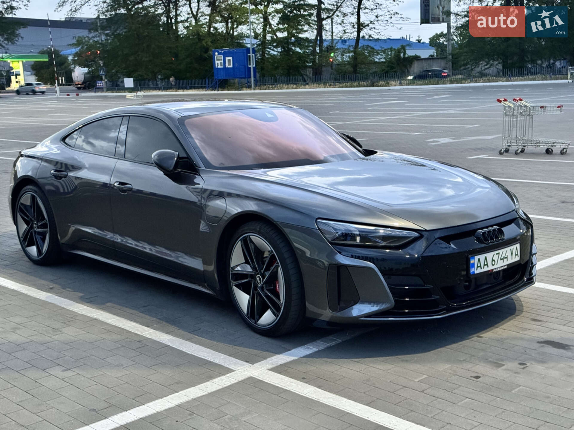 Головне фото звіту автомобіля AUDI RS E-TRON GT 2021