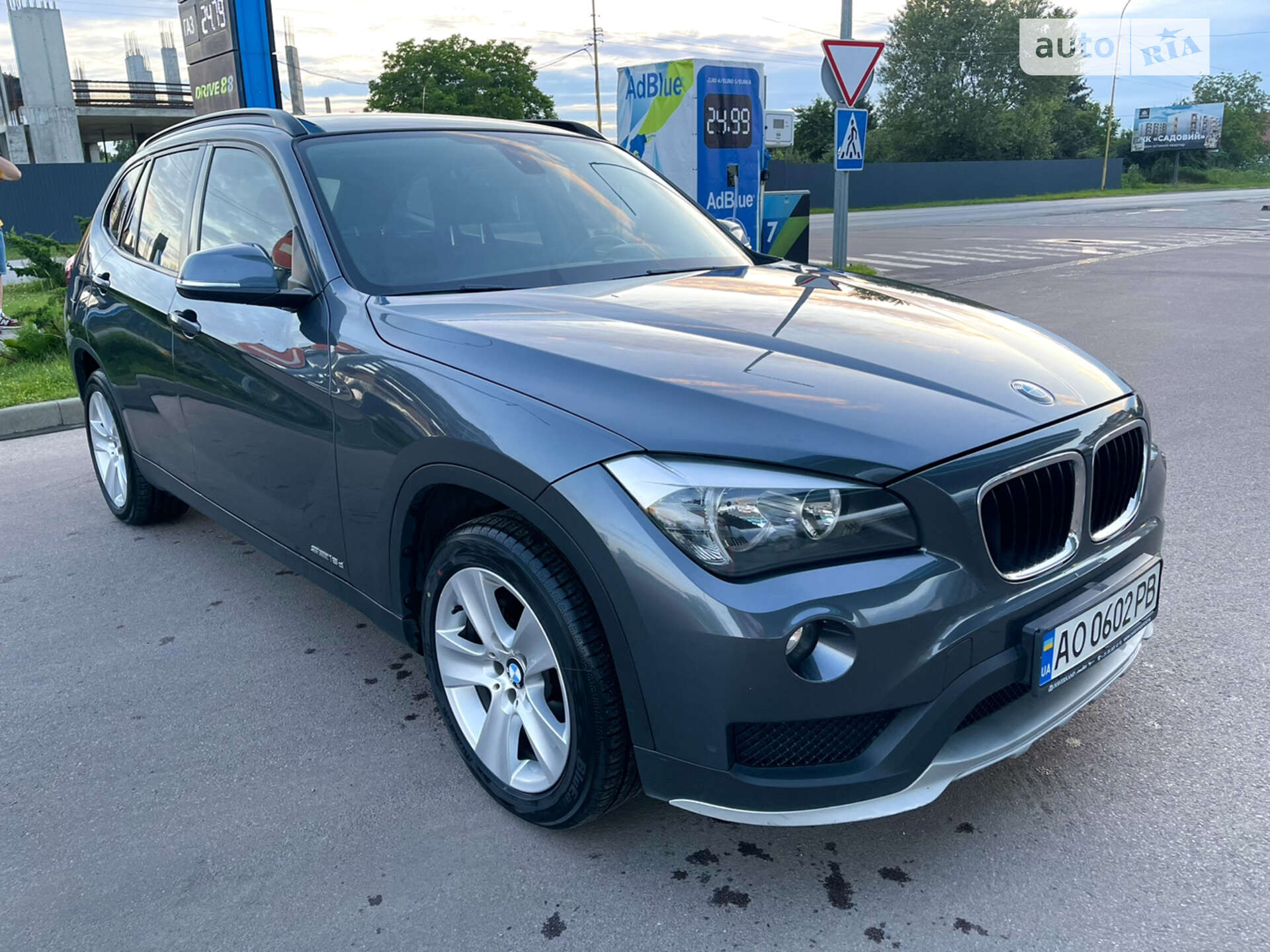 Головне фото звіту автомобіля BMW X1 2014