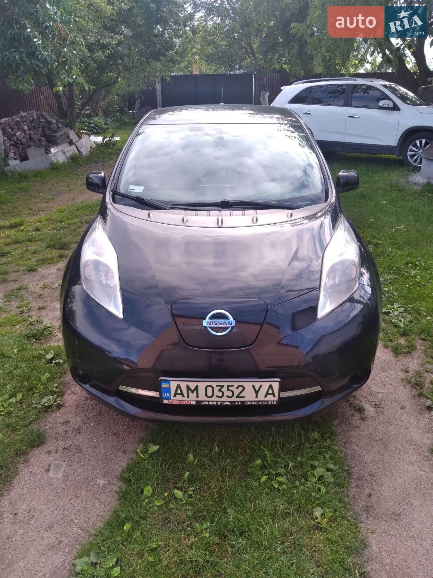 Головне фото звіту автомобіля NISSAN LEAF 2015