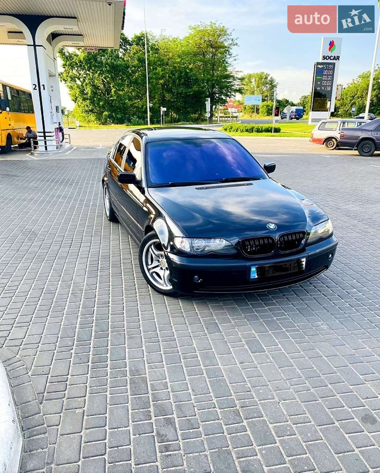 BMW 325 2004