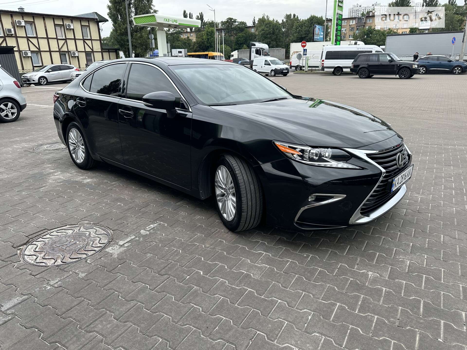 LEXUS ES 250 2018