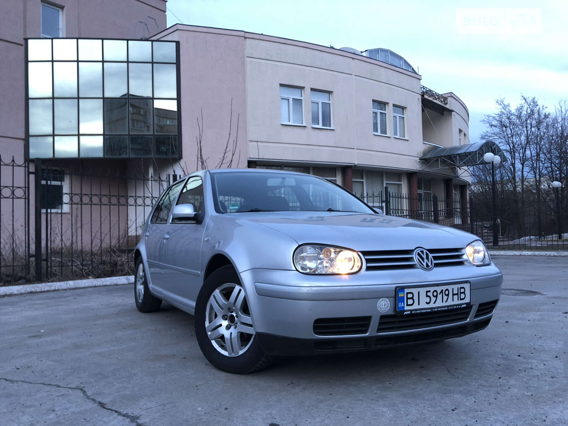 VOLKSWAGEN GOLF 2002