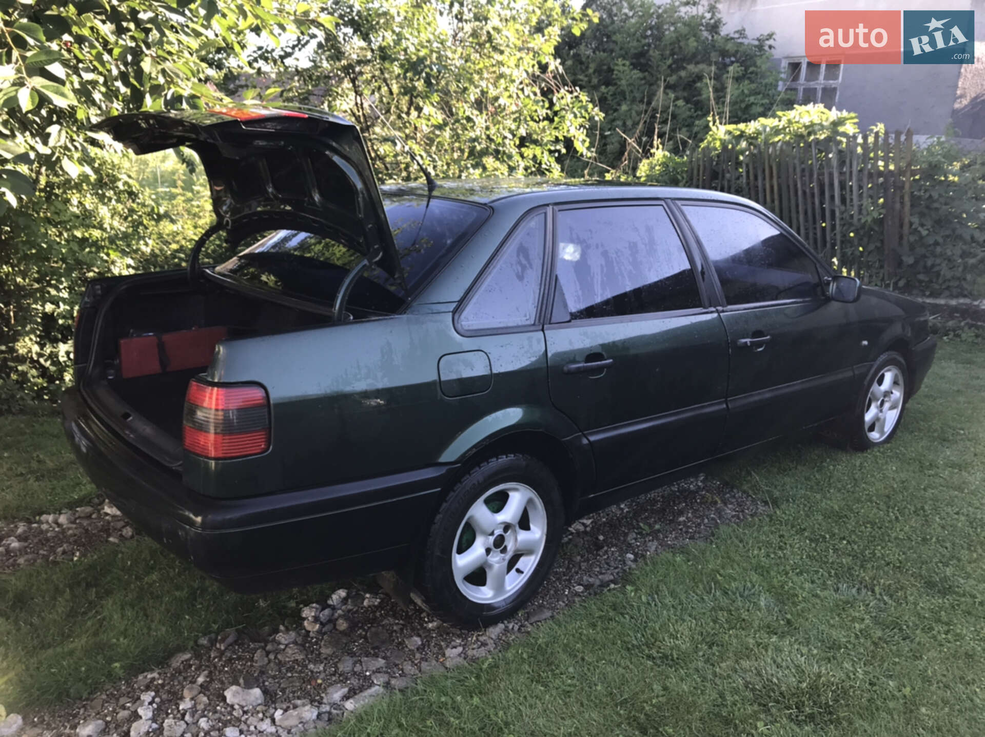 VOLKSWAGEN PASSAT 1996