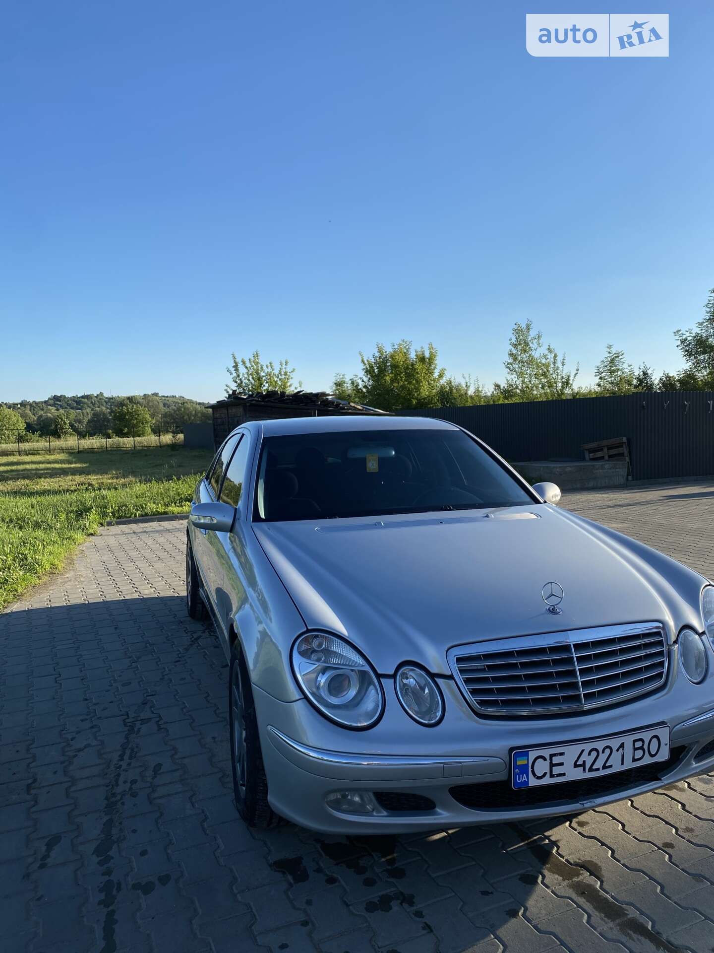 MERCEDES-BENZ E 220 CDI 2005