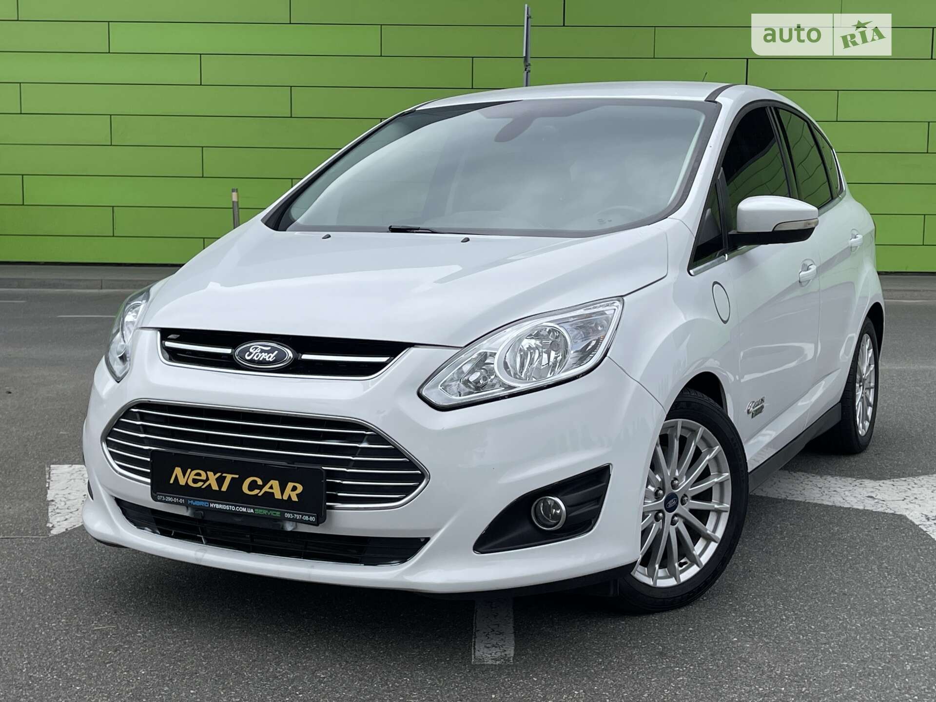 Головне фото звіту автомобіля FORD C-MAX 2013