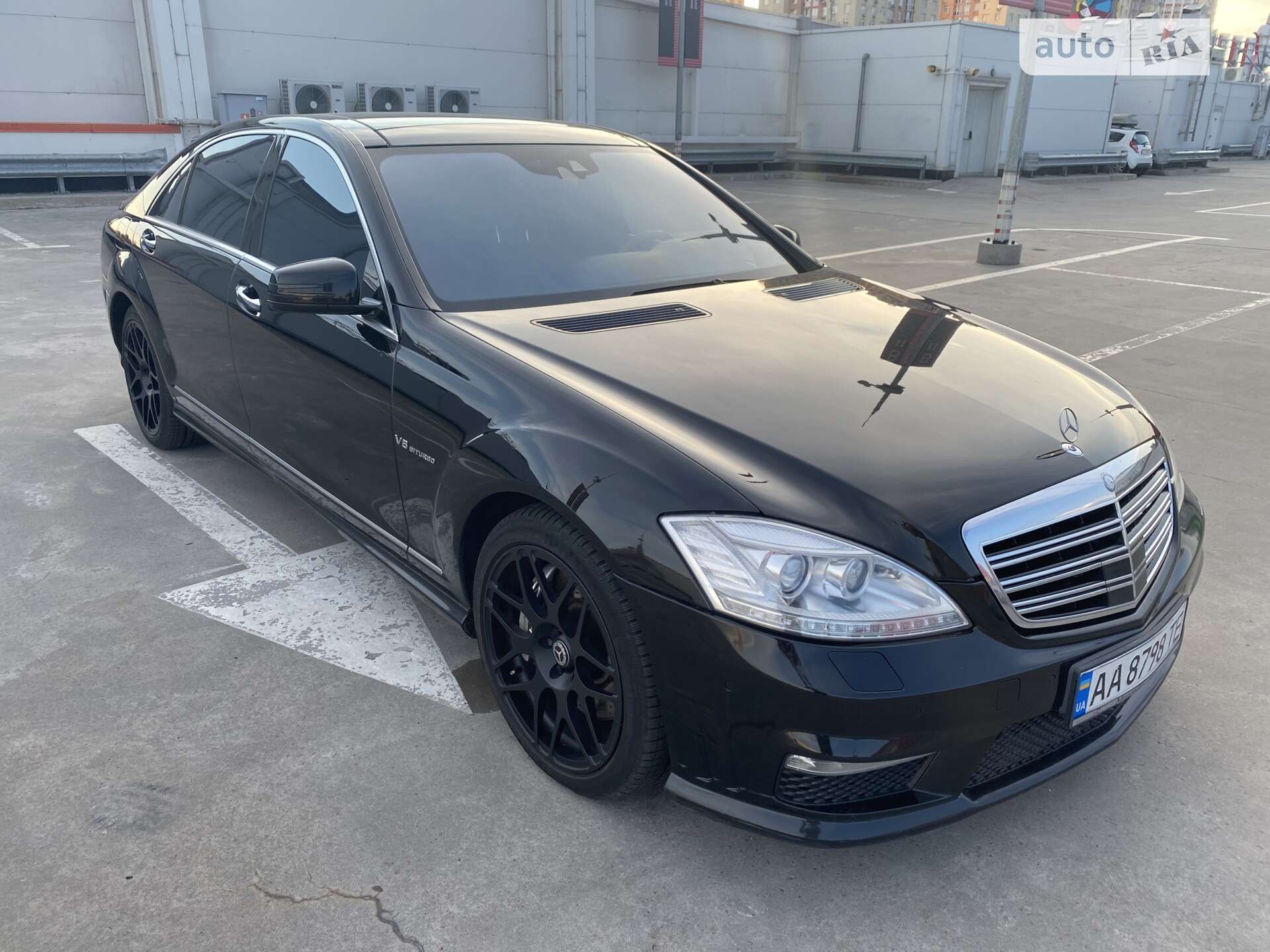 Mercedes-Benz S-Class 2011