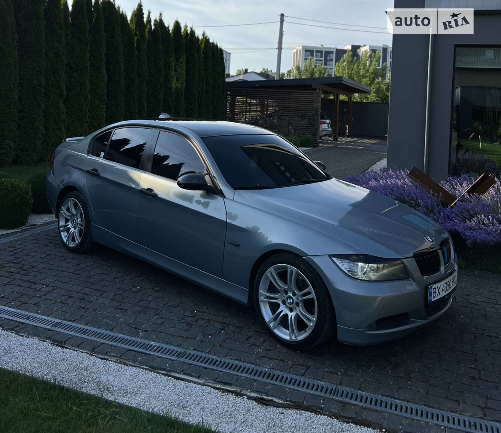 BMW 3 Series 2005
