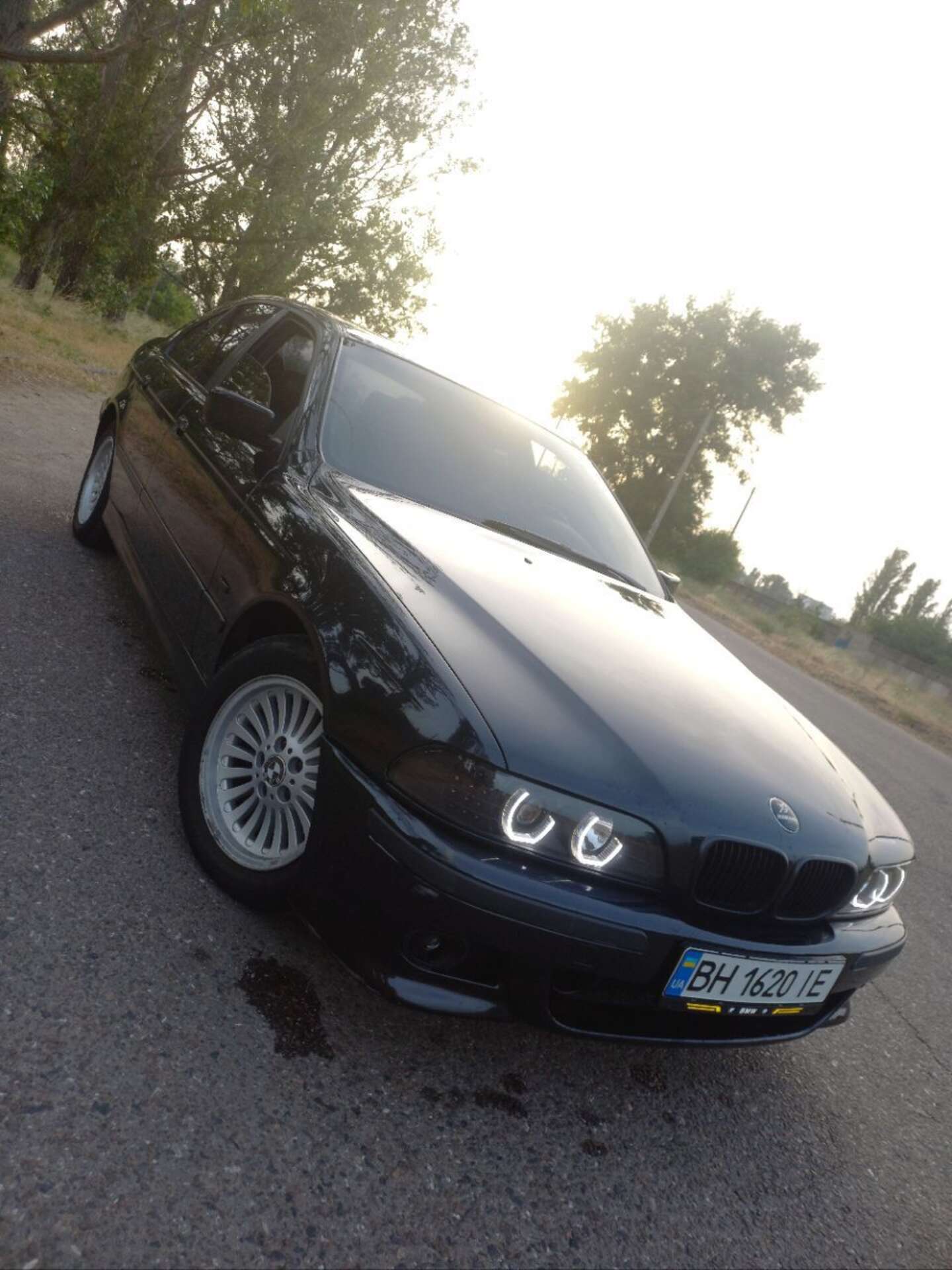 Головне фото звіту автомобіля BMW 523I 1997