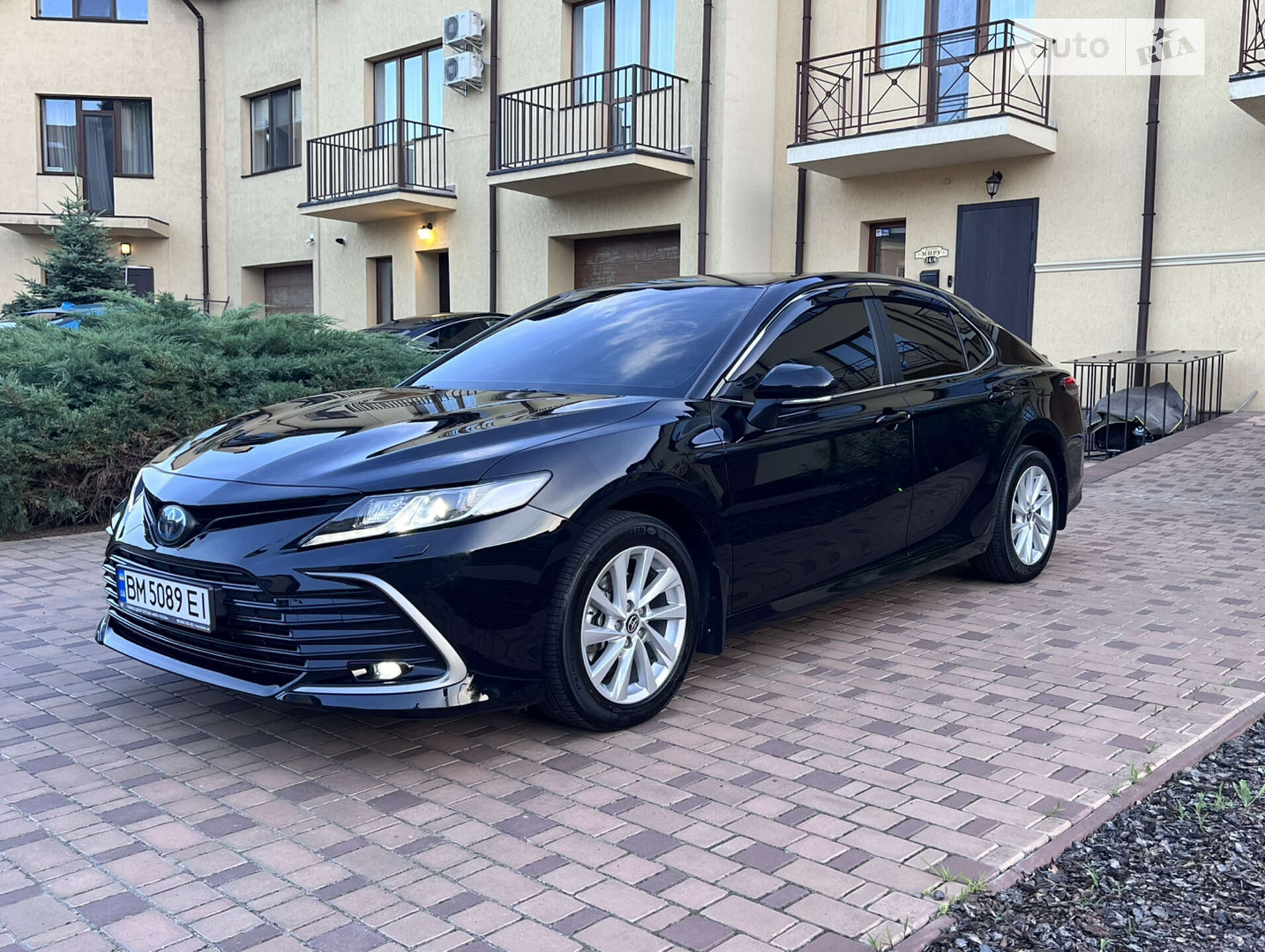 TOYOTA CAMRY 2021