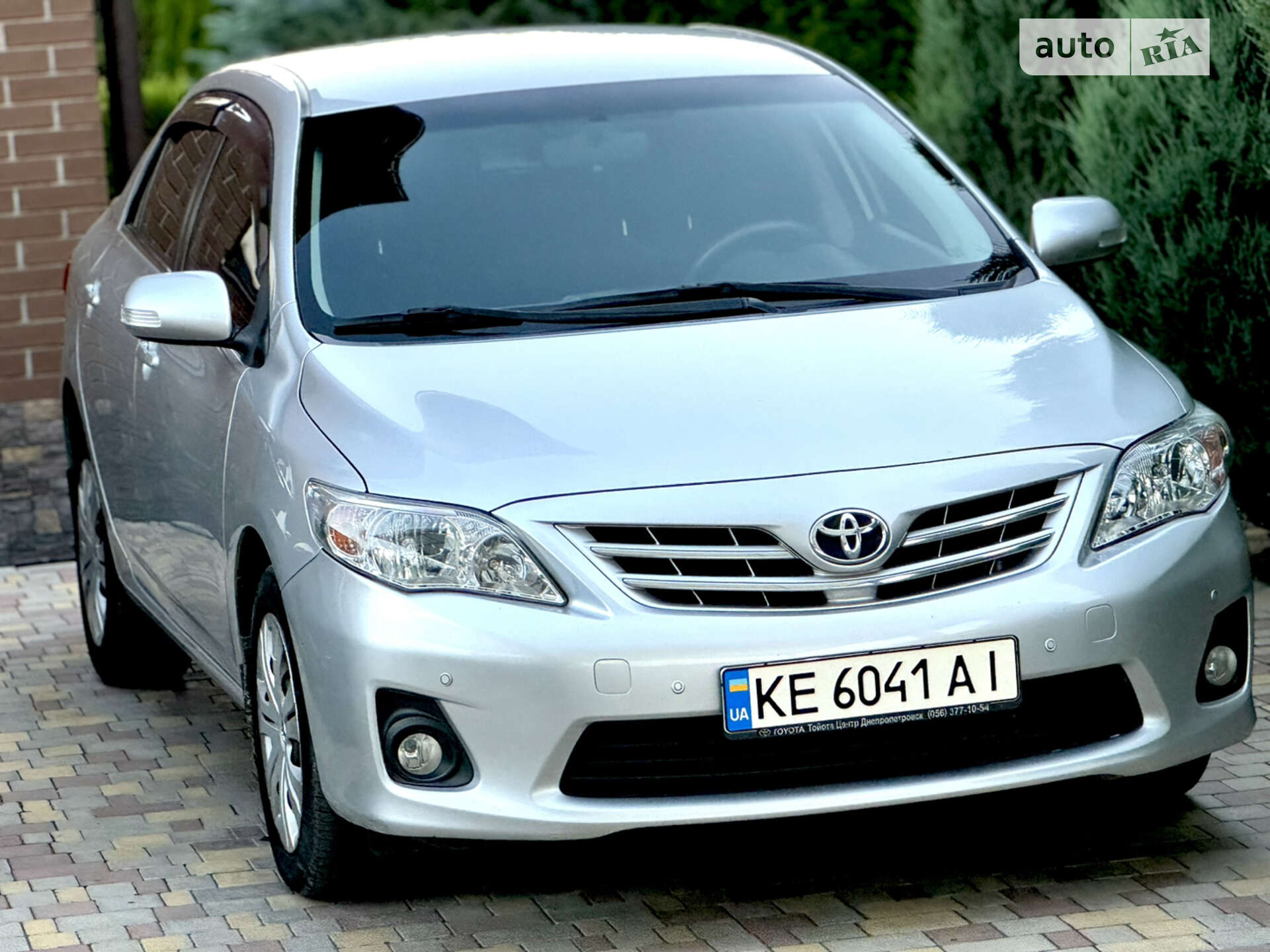 Головне фото звіту автомобіля TOYOTA COROLLA 2010