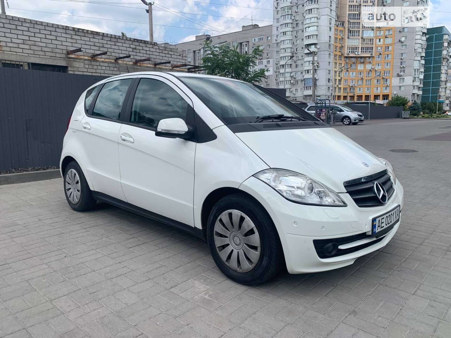 MERCEDES-BENZ A 180 2009