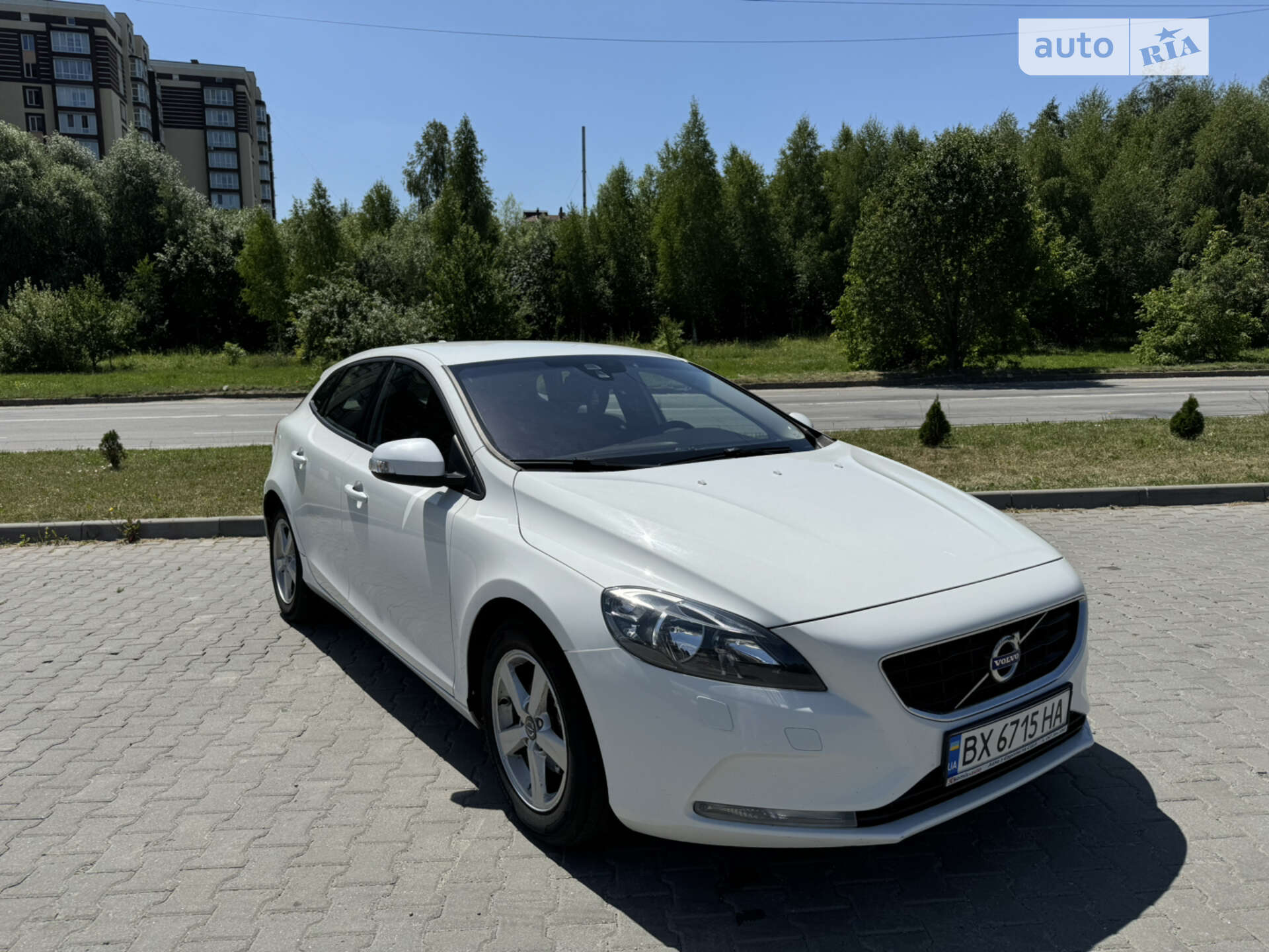 VOLVO V40 2012