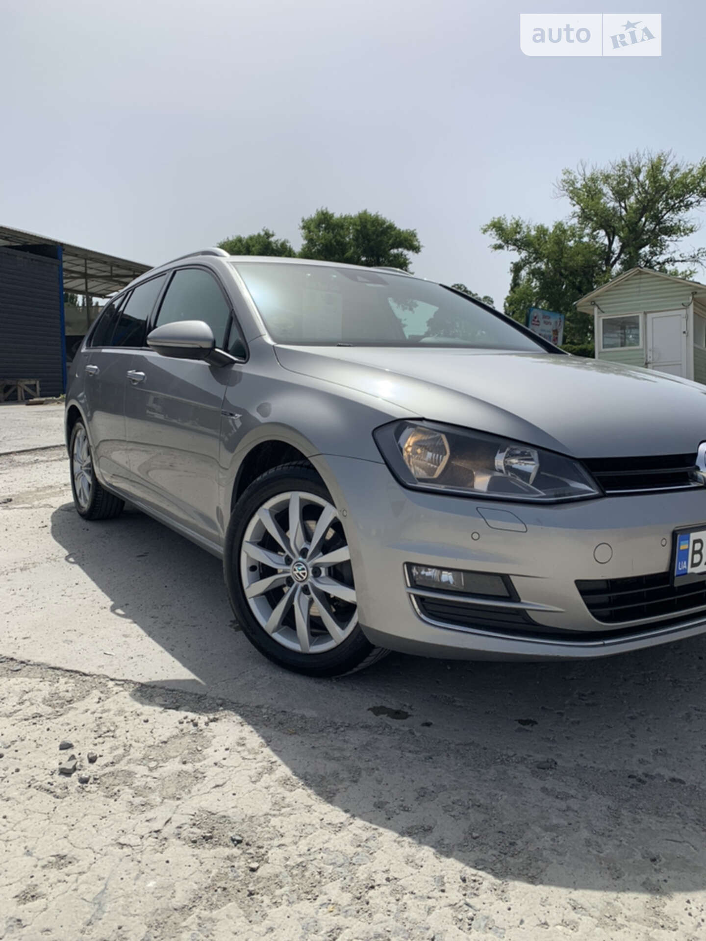 VOLKSWAGEN GOLF 2016
