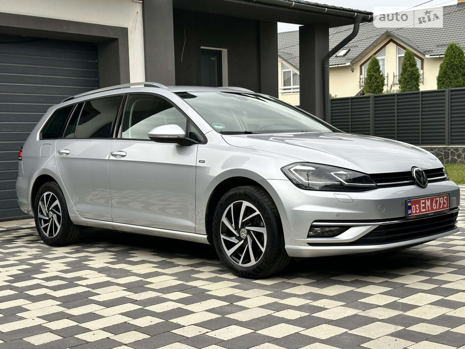 VOLKSWAGEN GOLF 2018