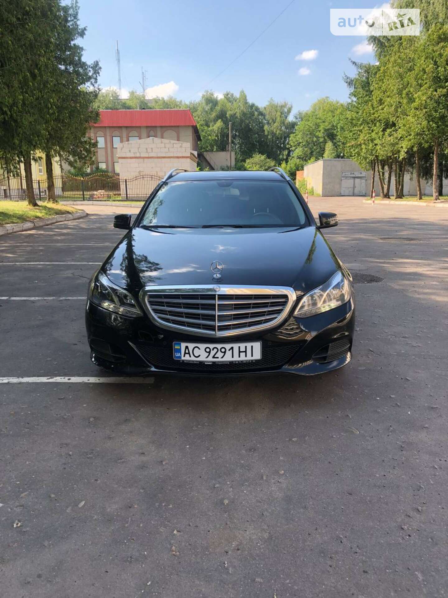MERCEDES-BENZ E 200 2016