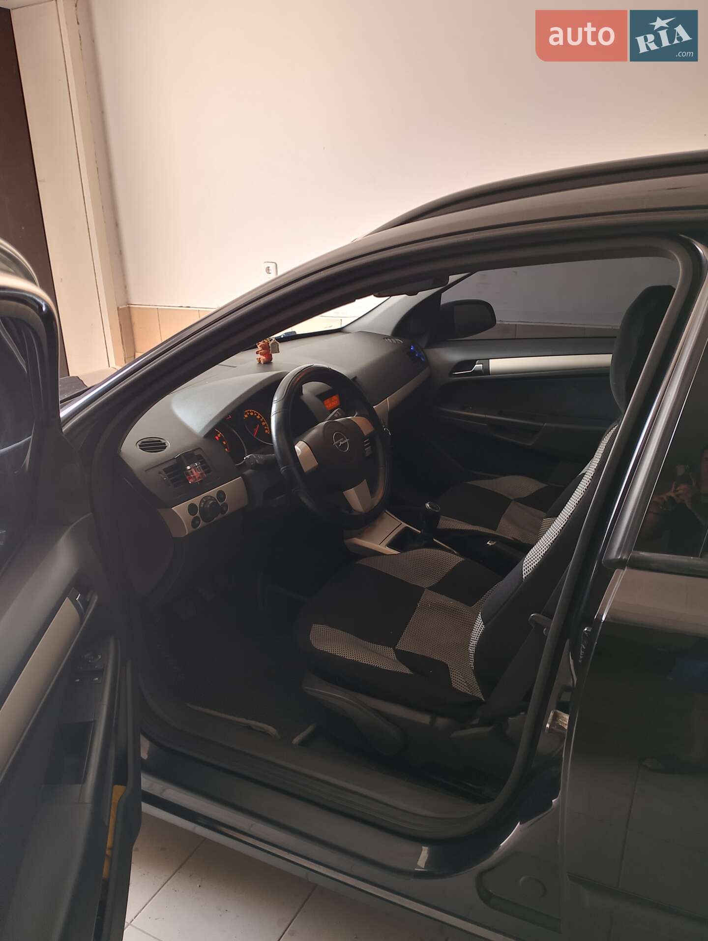 Головне фото звіту автомобіля OPEL ASTRA 2008