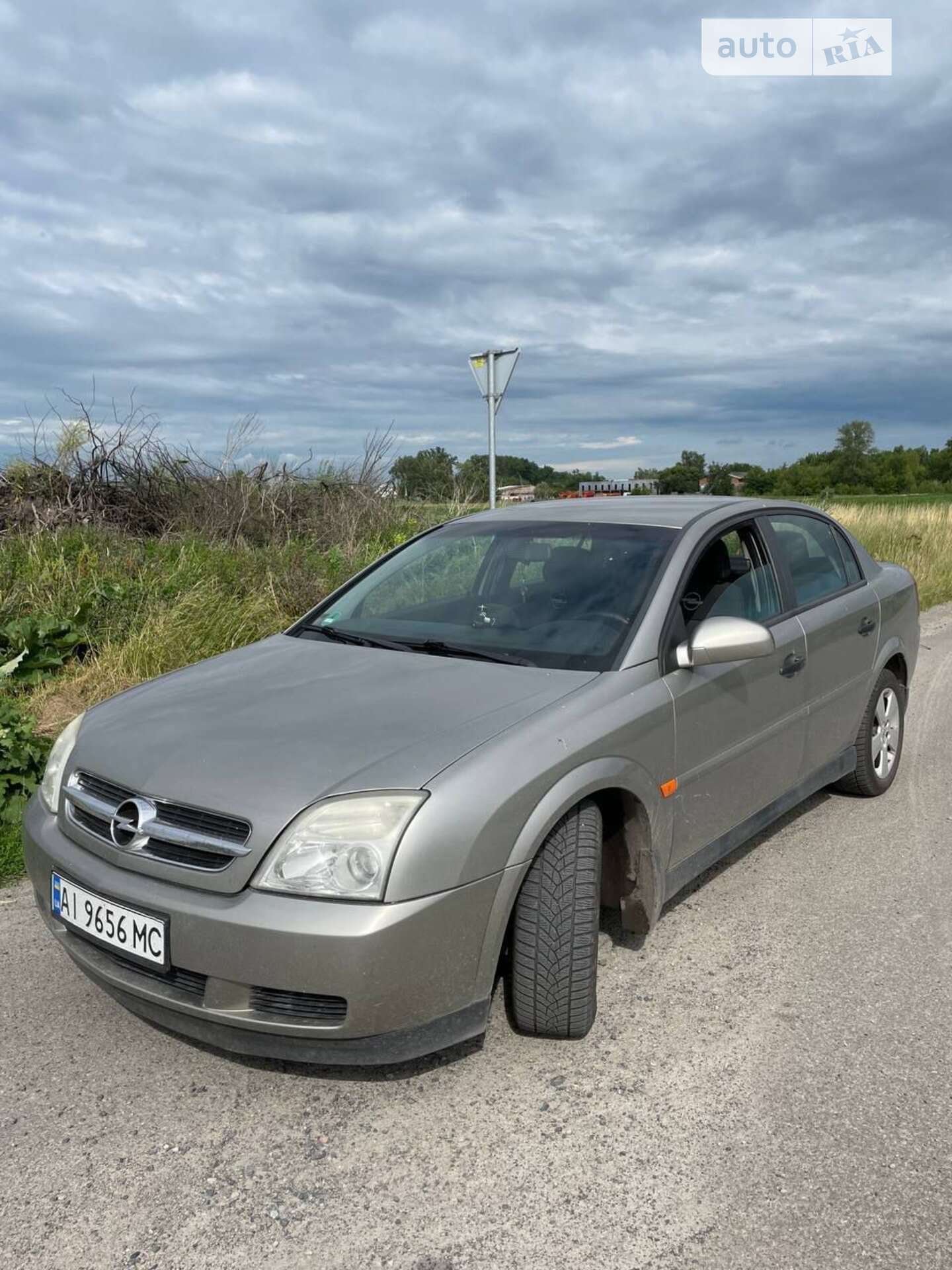 Головне фото звіту автомобіля OPEL VECTRA 2003