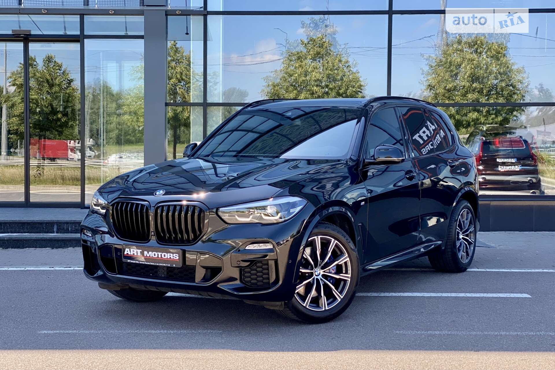 Головне фото звіту автомобіля BMW X5 2020