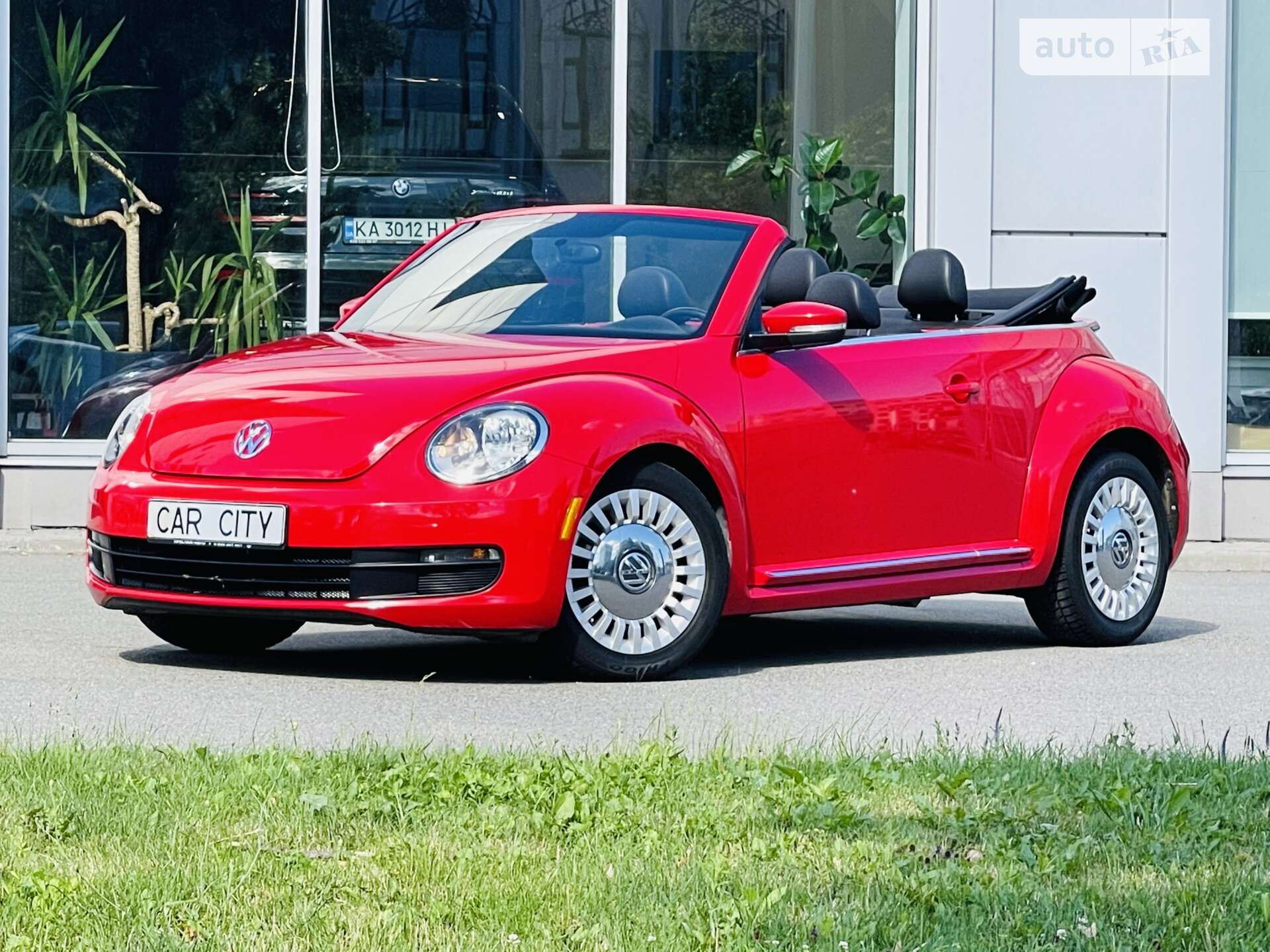 VOLKSWAGEN BEETLE 2014