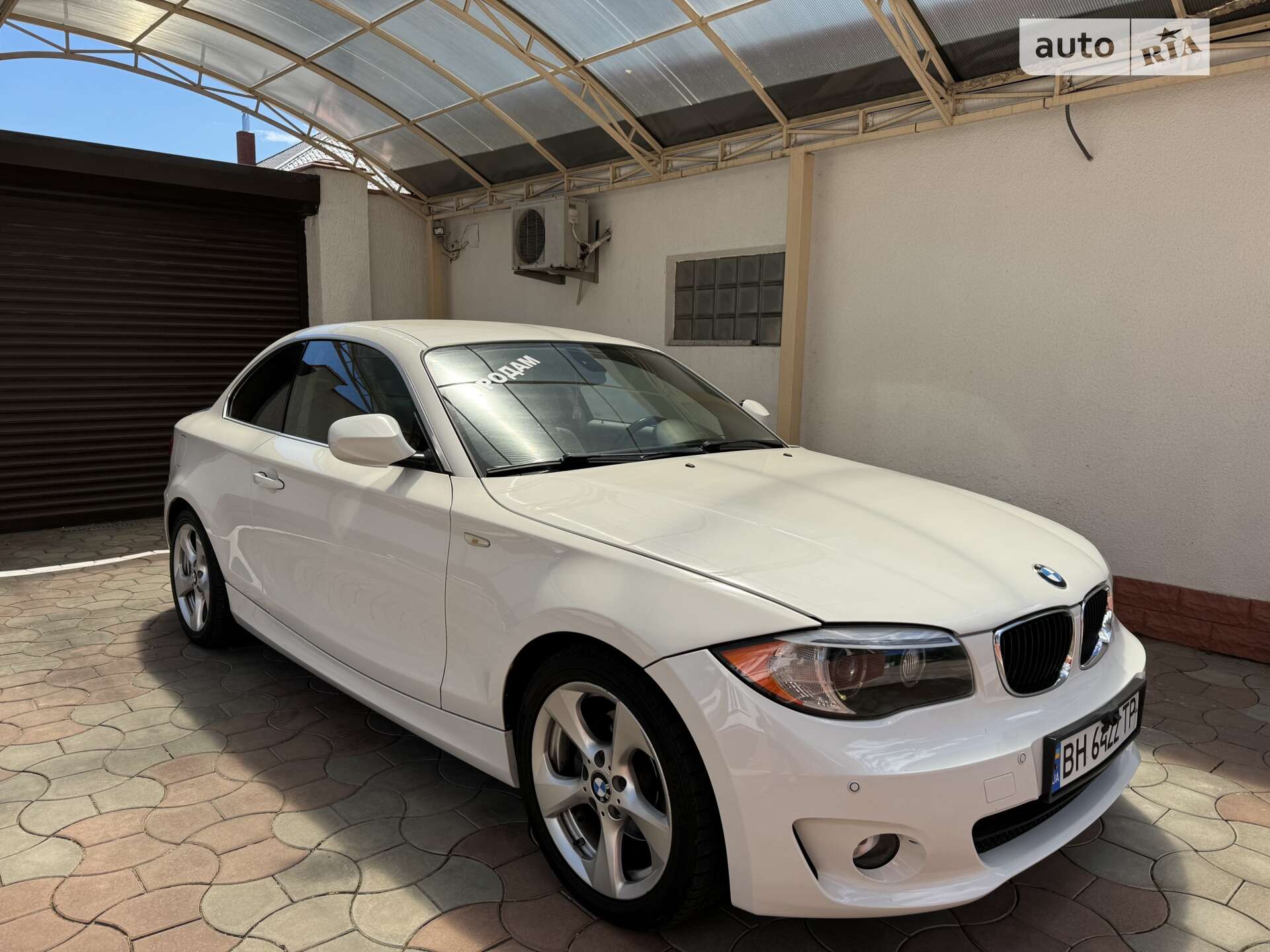 BMW 128I 2012