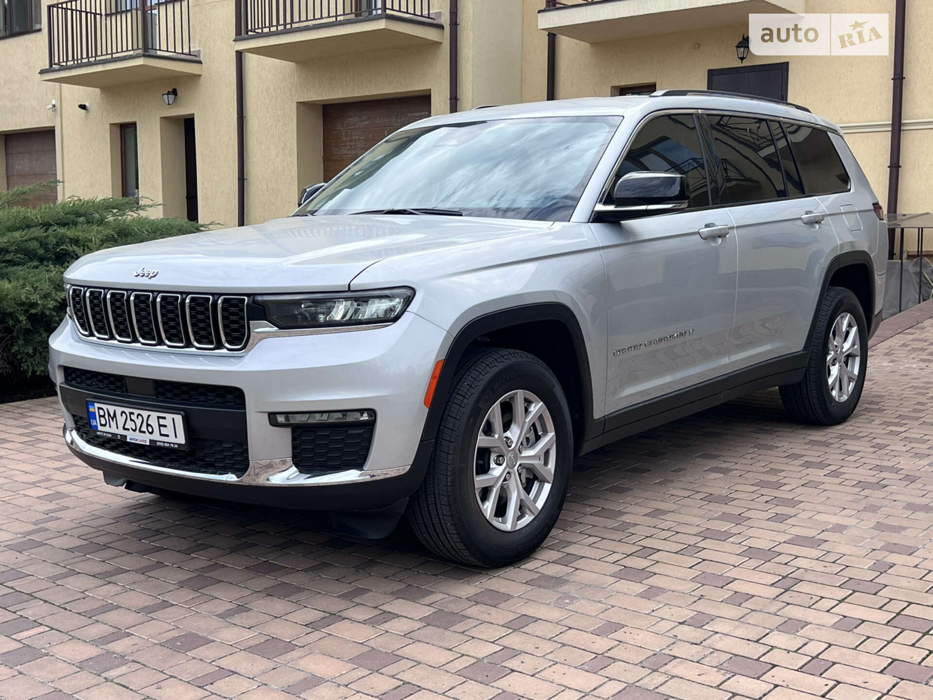 JEEP GRAND CHEROKEE 2021