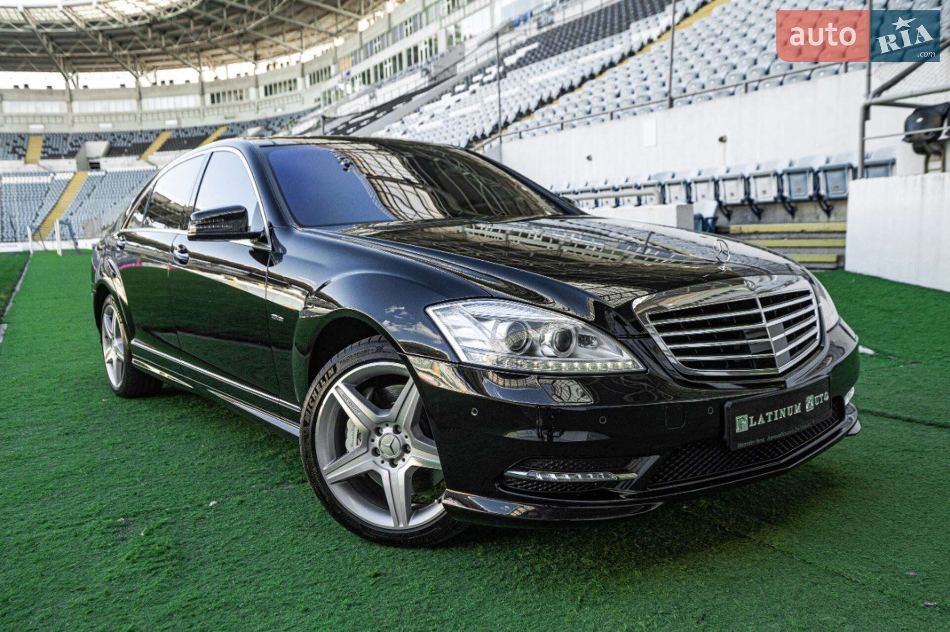 MERCEDES-BENZ S 500 2011