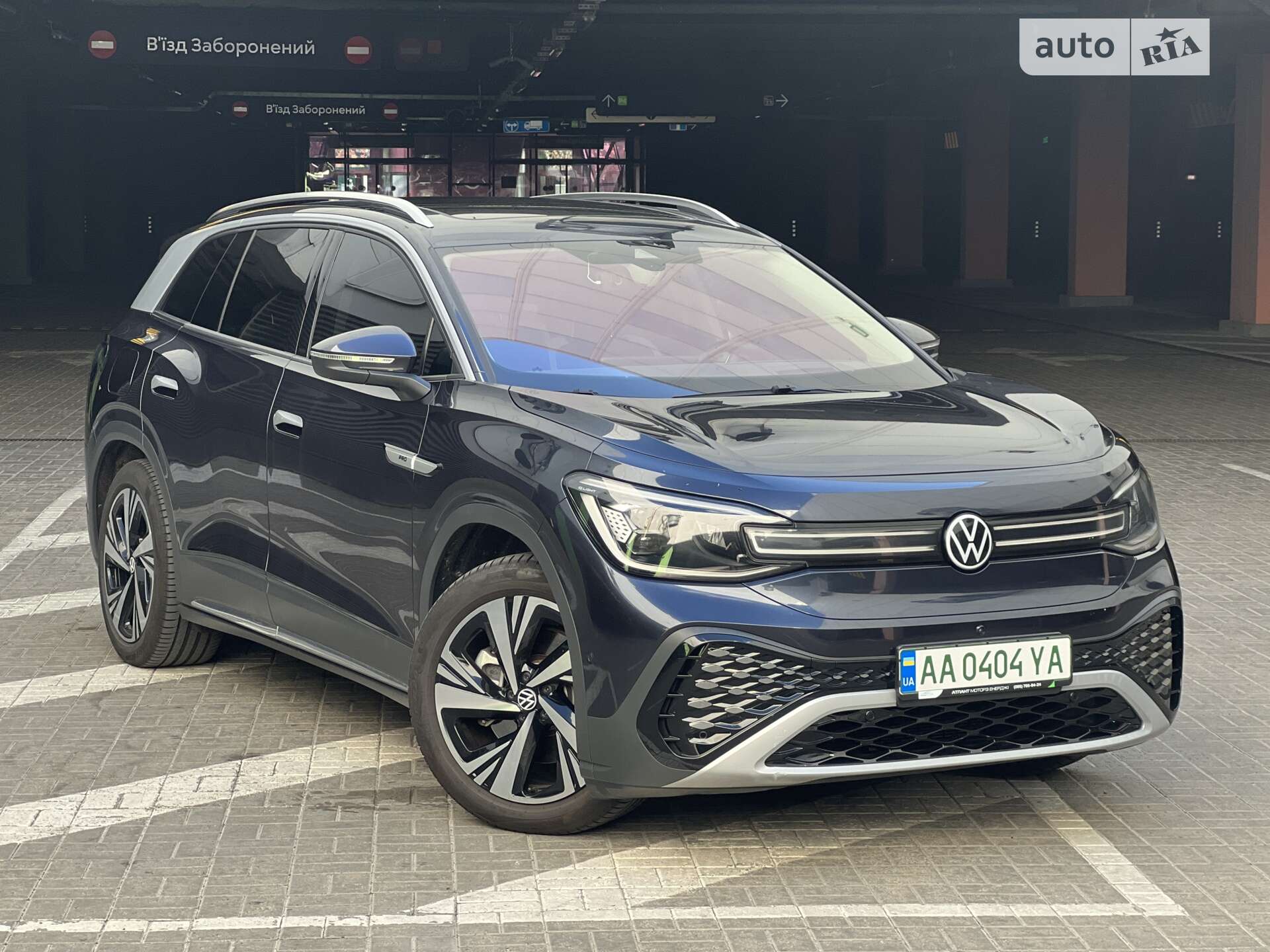 VOLKSWAGEN ID.6 2022