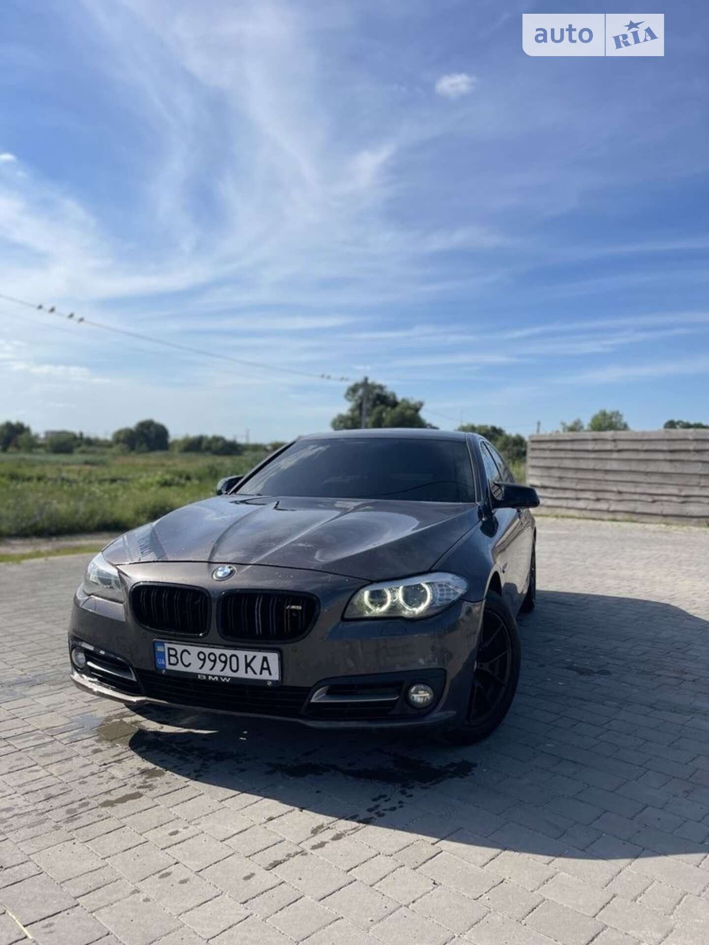 BMW 520I