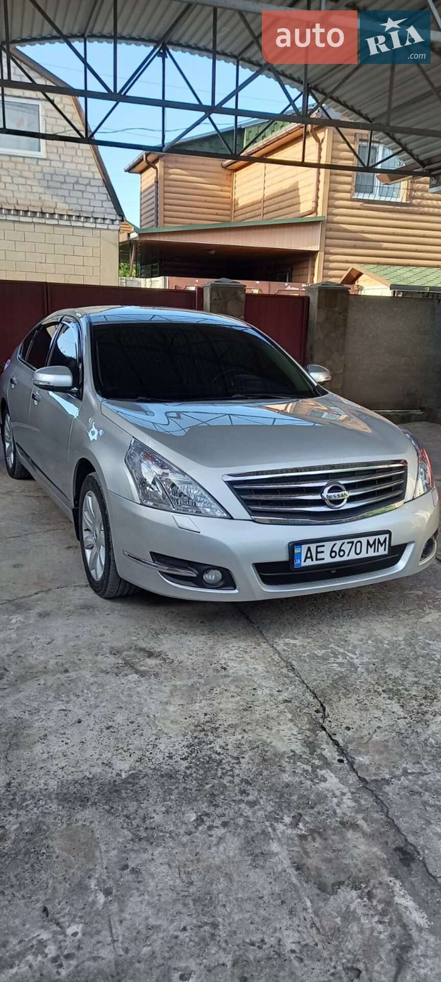 NISSAN TEANA 2010