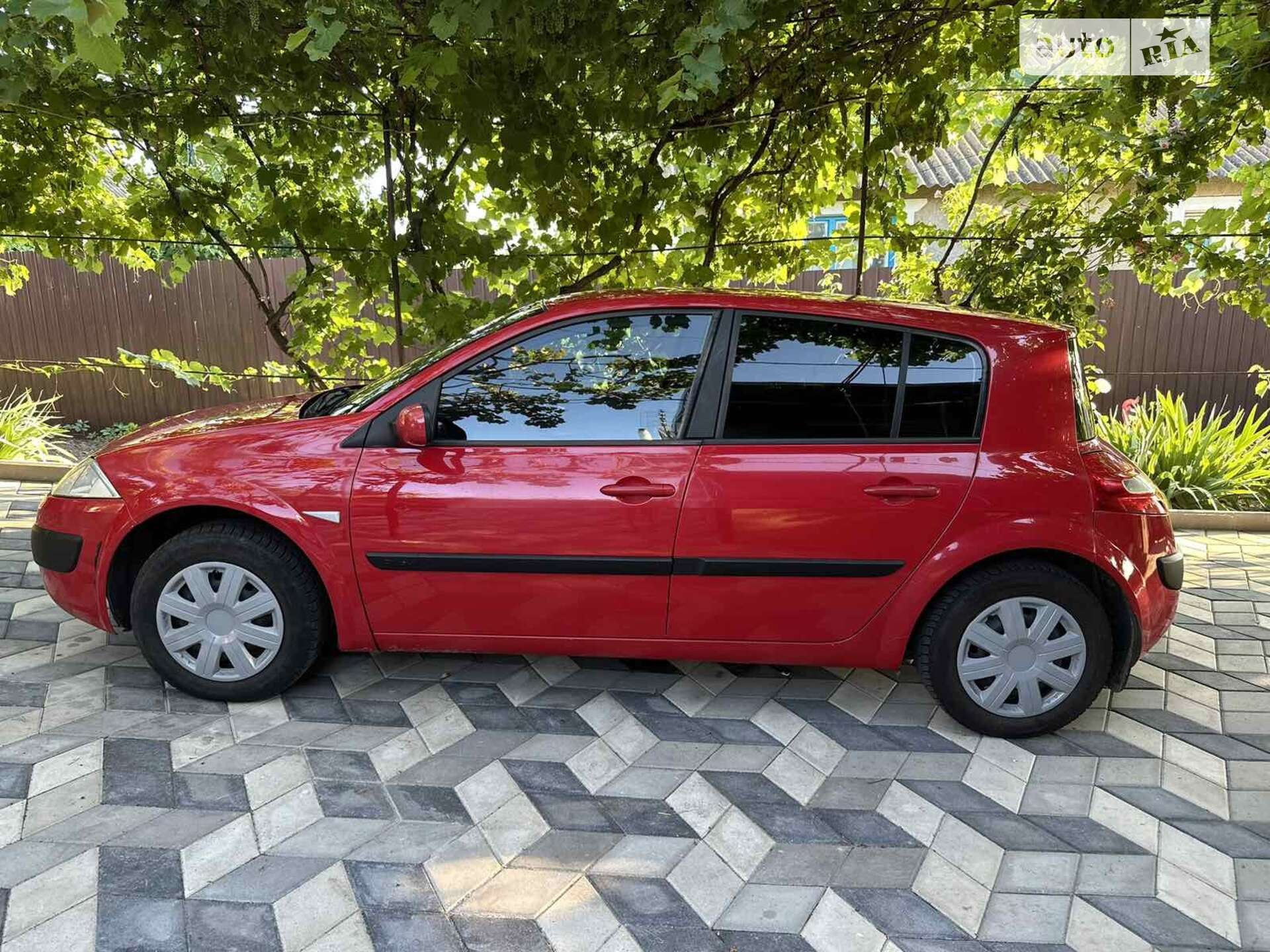 Головне фото звіту автомобіля RENAULT MEGANE 2006