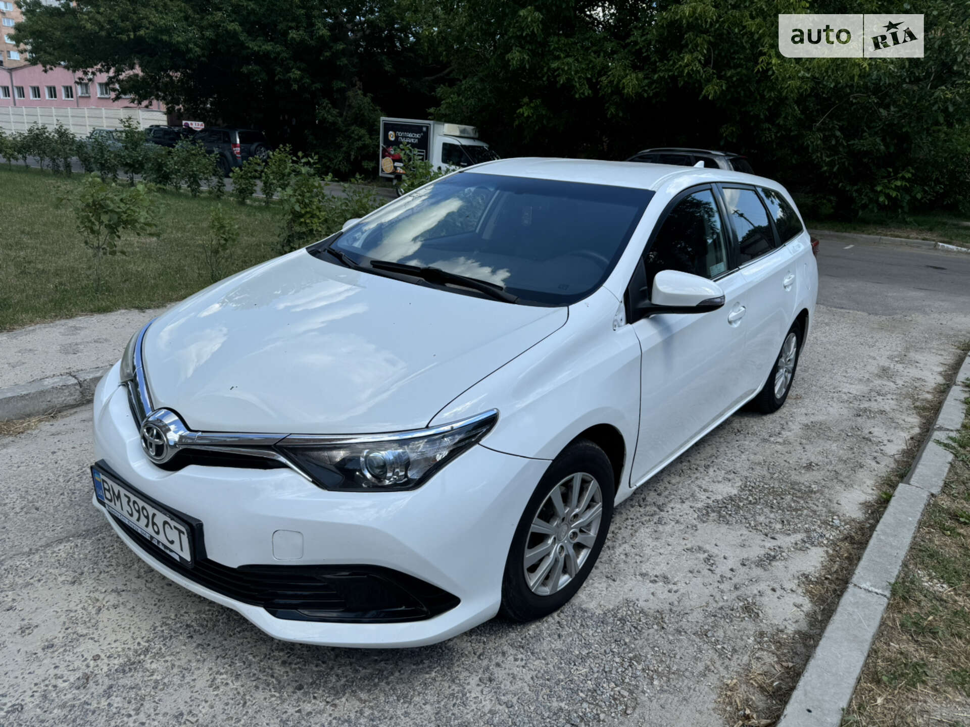 TOYOTA AURIS 2015