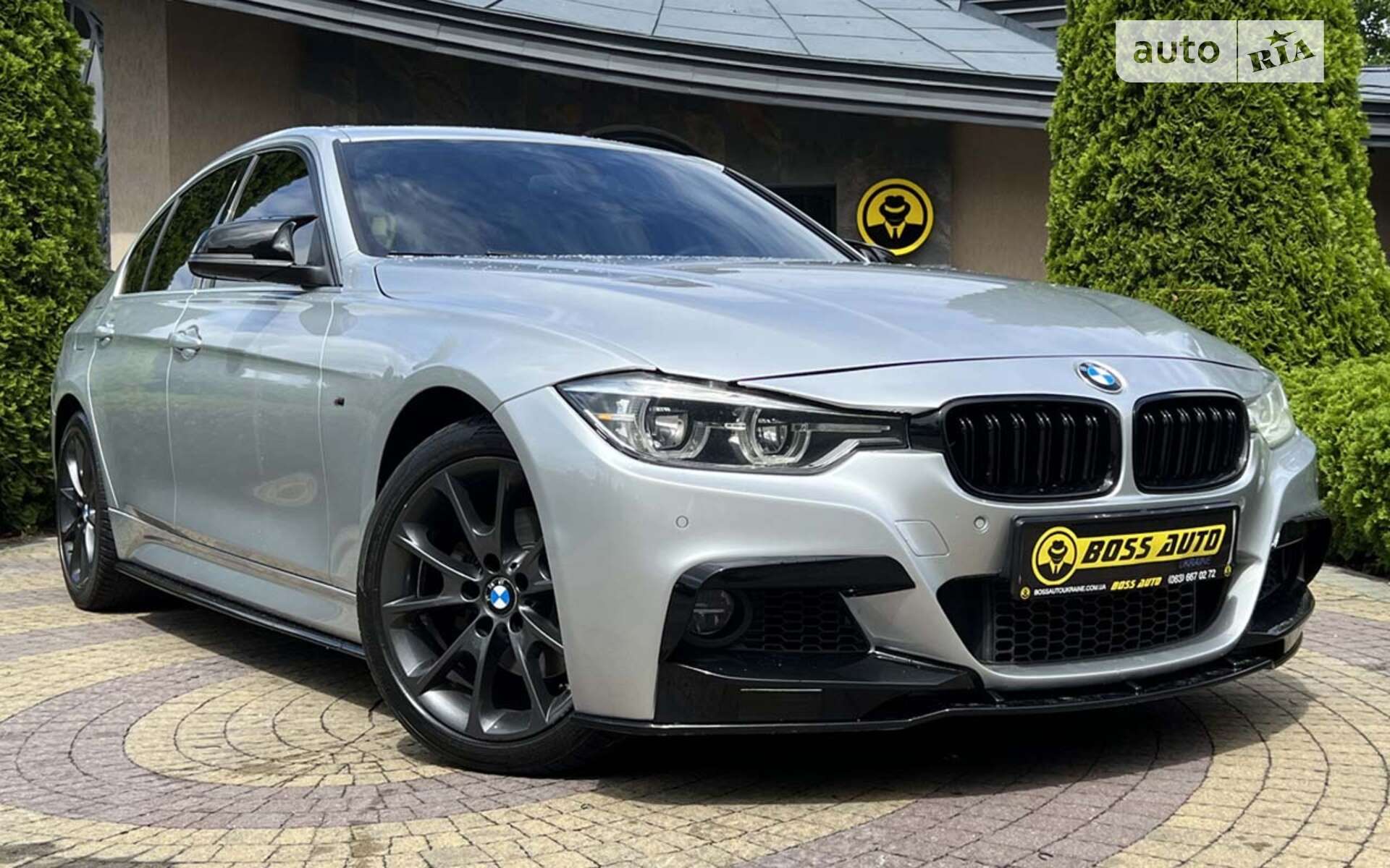 Головне фото звіту автомобіля BMW 330I 2017