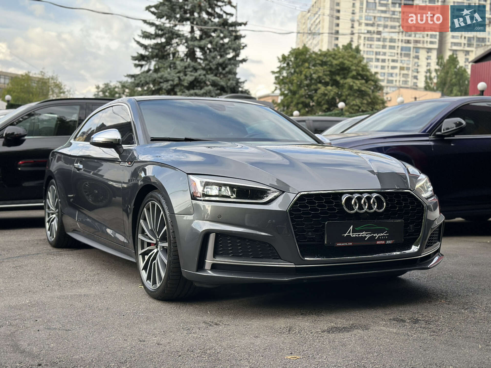 AUDI S5