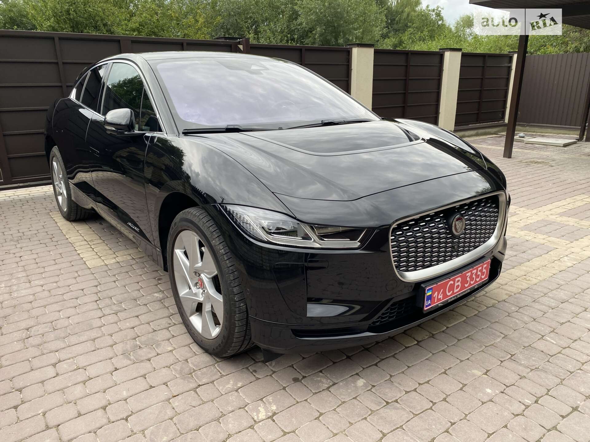 Головне фото звіту автомобіля JAGUAR I-PACE 2020